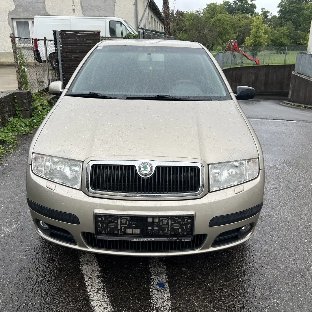 Skoda Fabia Soul 1,4 16V sitzheizung ahk klima keinrost - 2