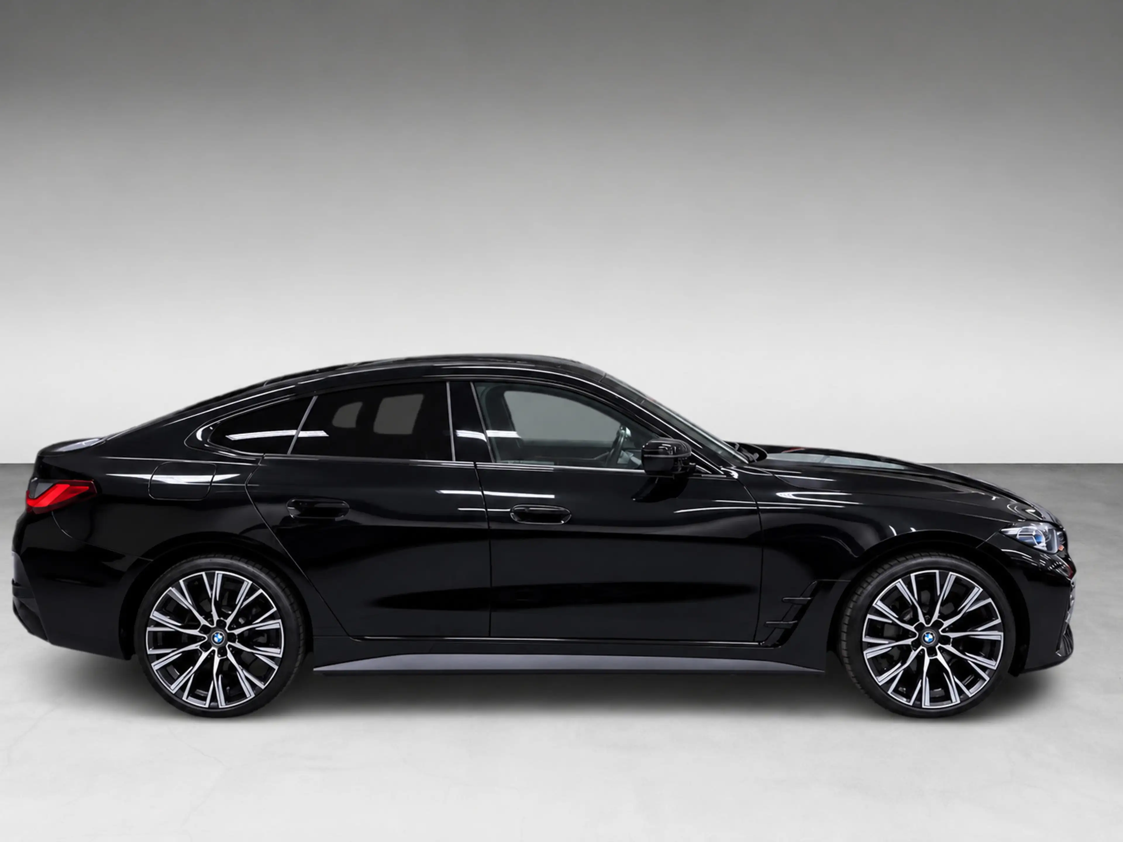 BMW i4 GRAN COUPE EDrive40 84 kWh M-SPORT NW-PRIJS 90DEUR — photo 4