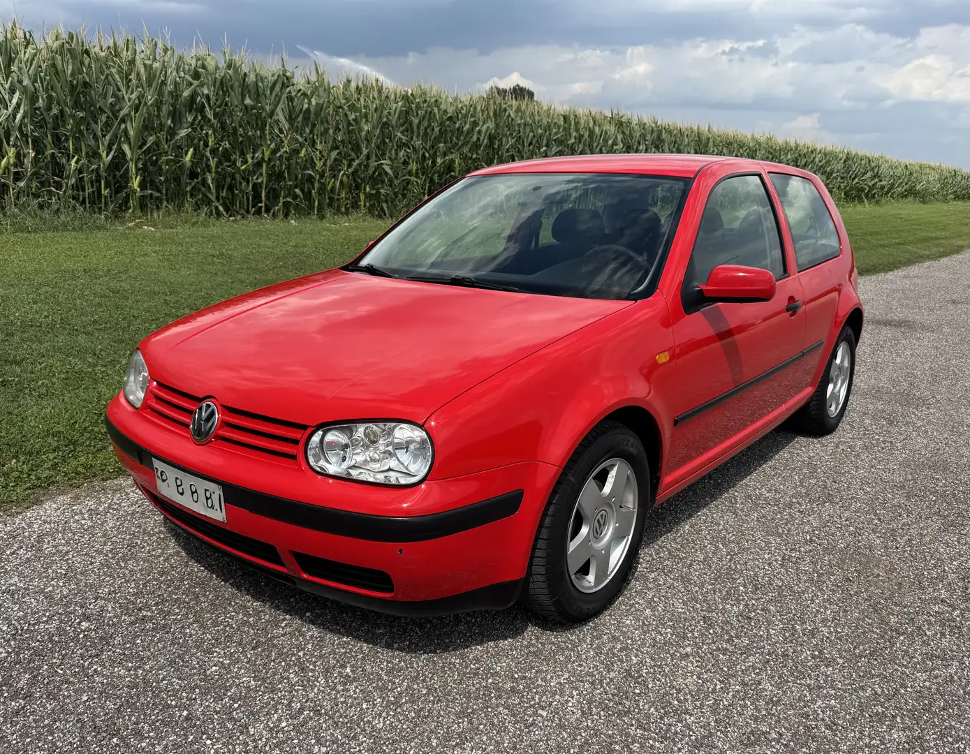 Volkswagen Golf VOLKSWAGEN GOLF 4 1.4 16V BENZINA NEOPATENTATI Rosso - 1