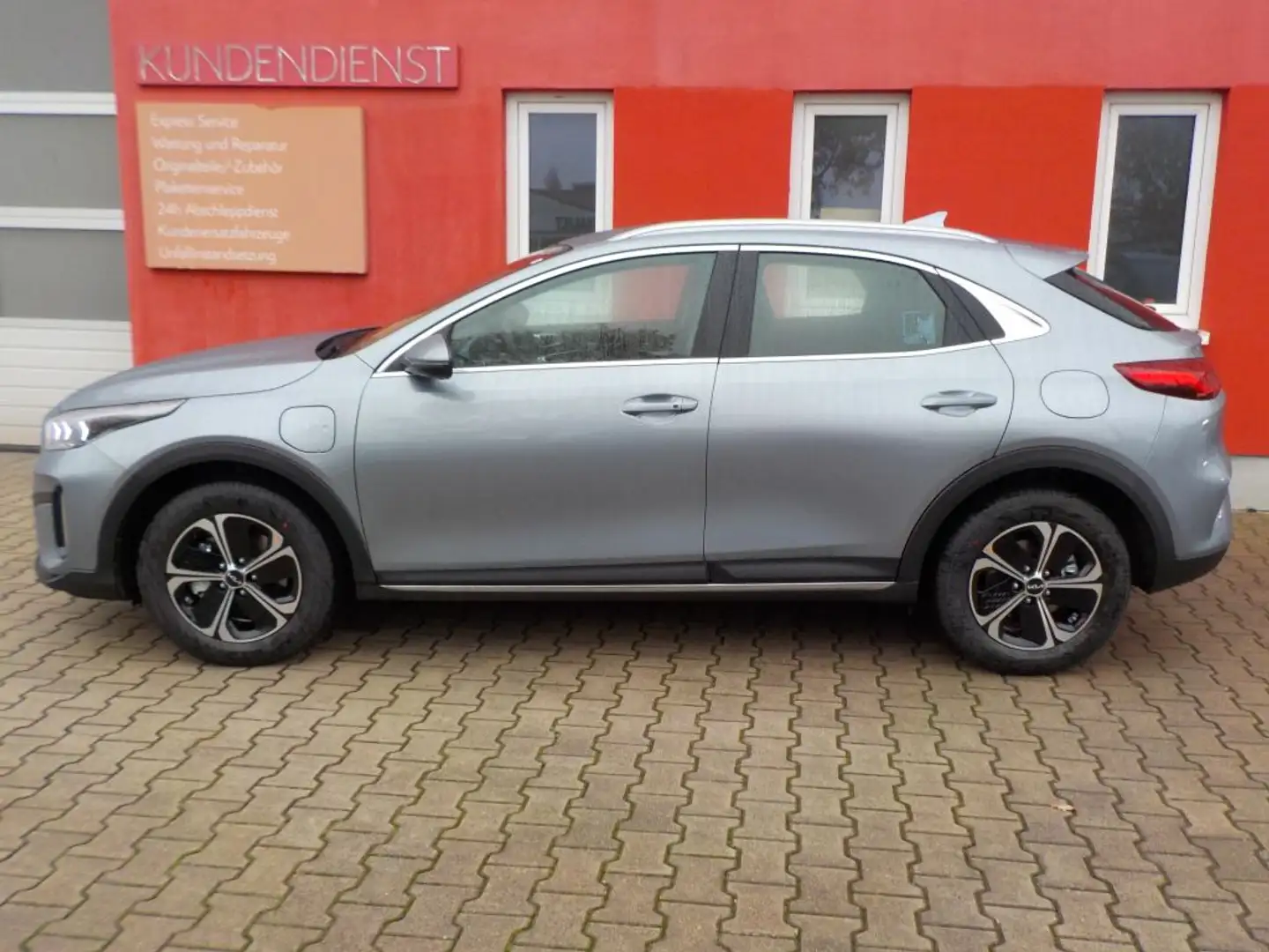 Kia XCeed XCeed 1.6 GDI Plug-in Hybrid Vision + Nav, Komf. Argent - 2
