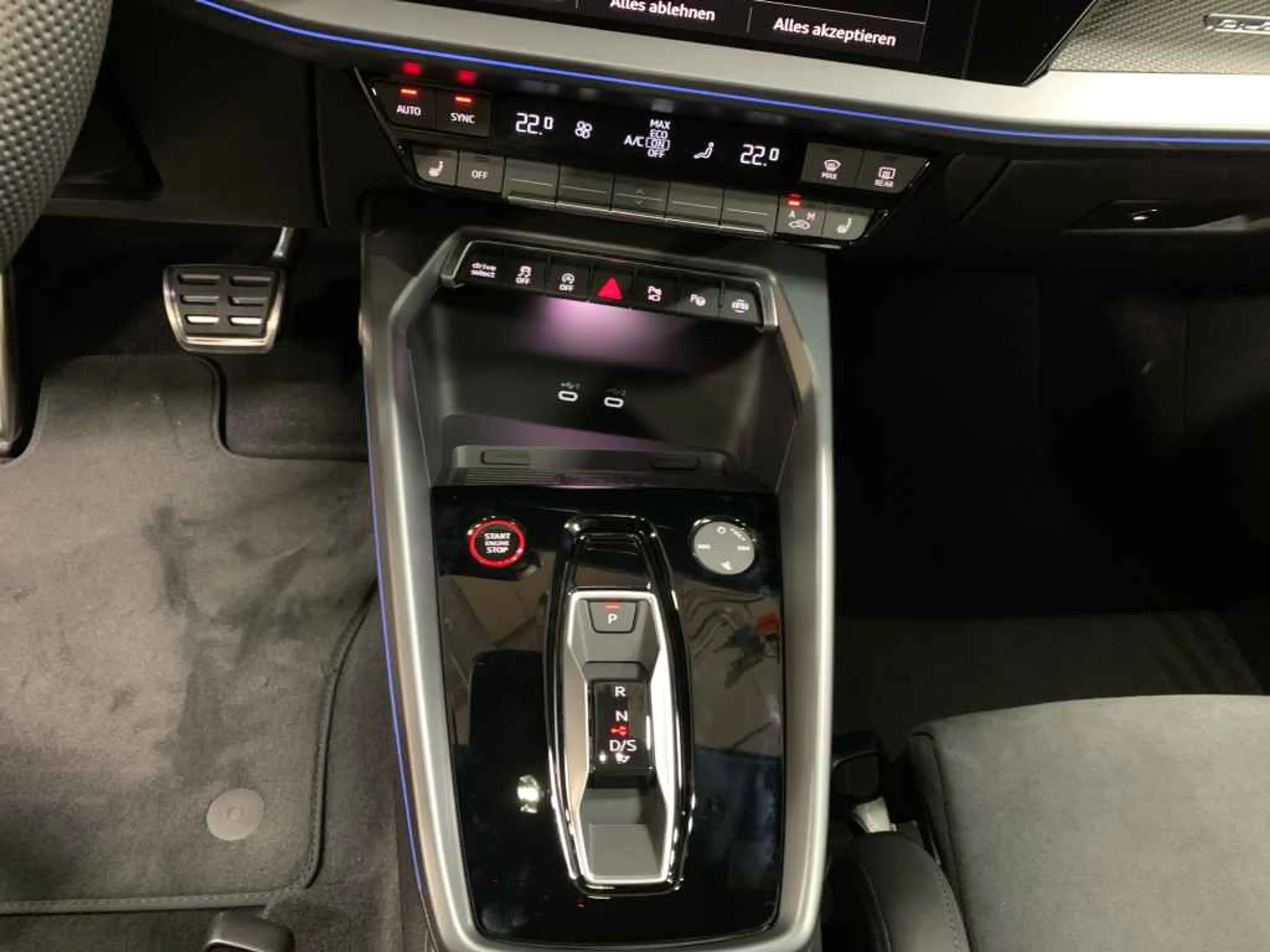 Audi RS3 RS 3 Limousine *RS-ABGAS*V-MAX280*MATRIX* — photo 13
