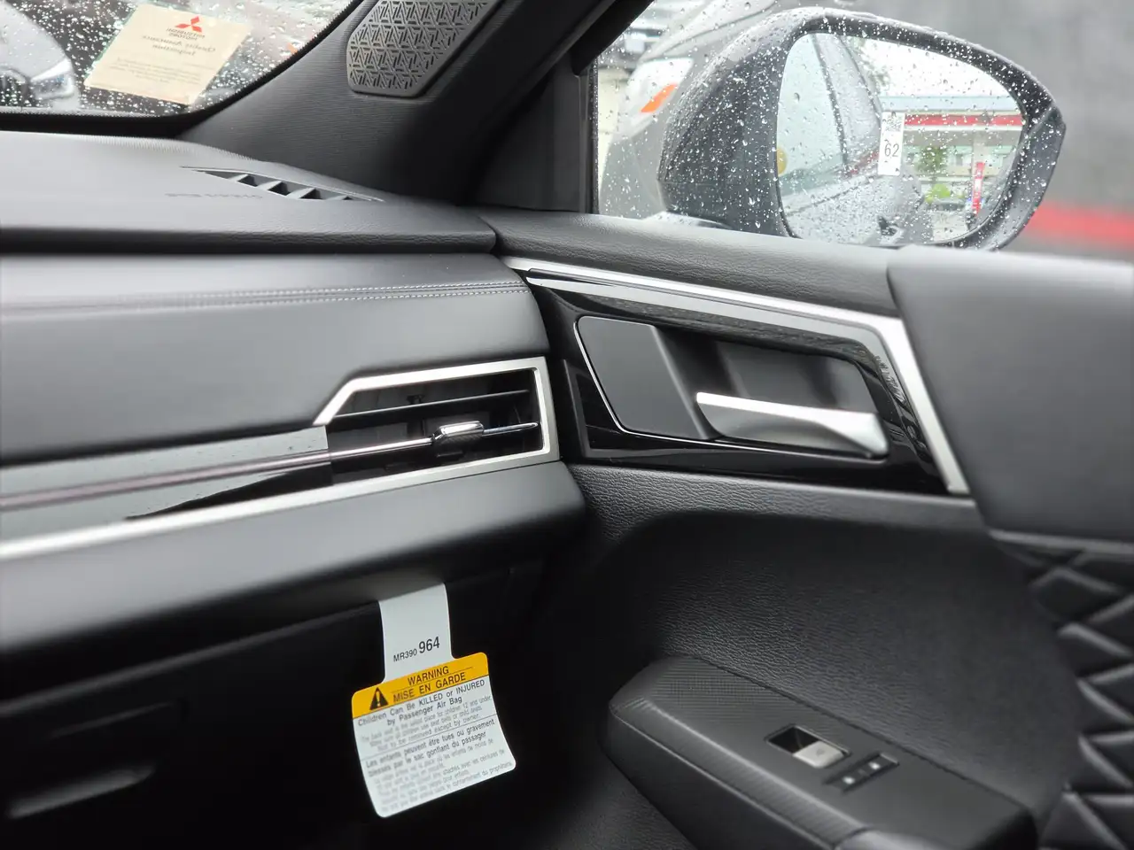Mitsubishi Outlander снимка Mitsubishi Outlander