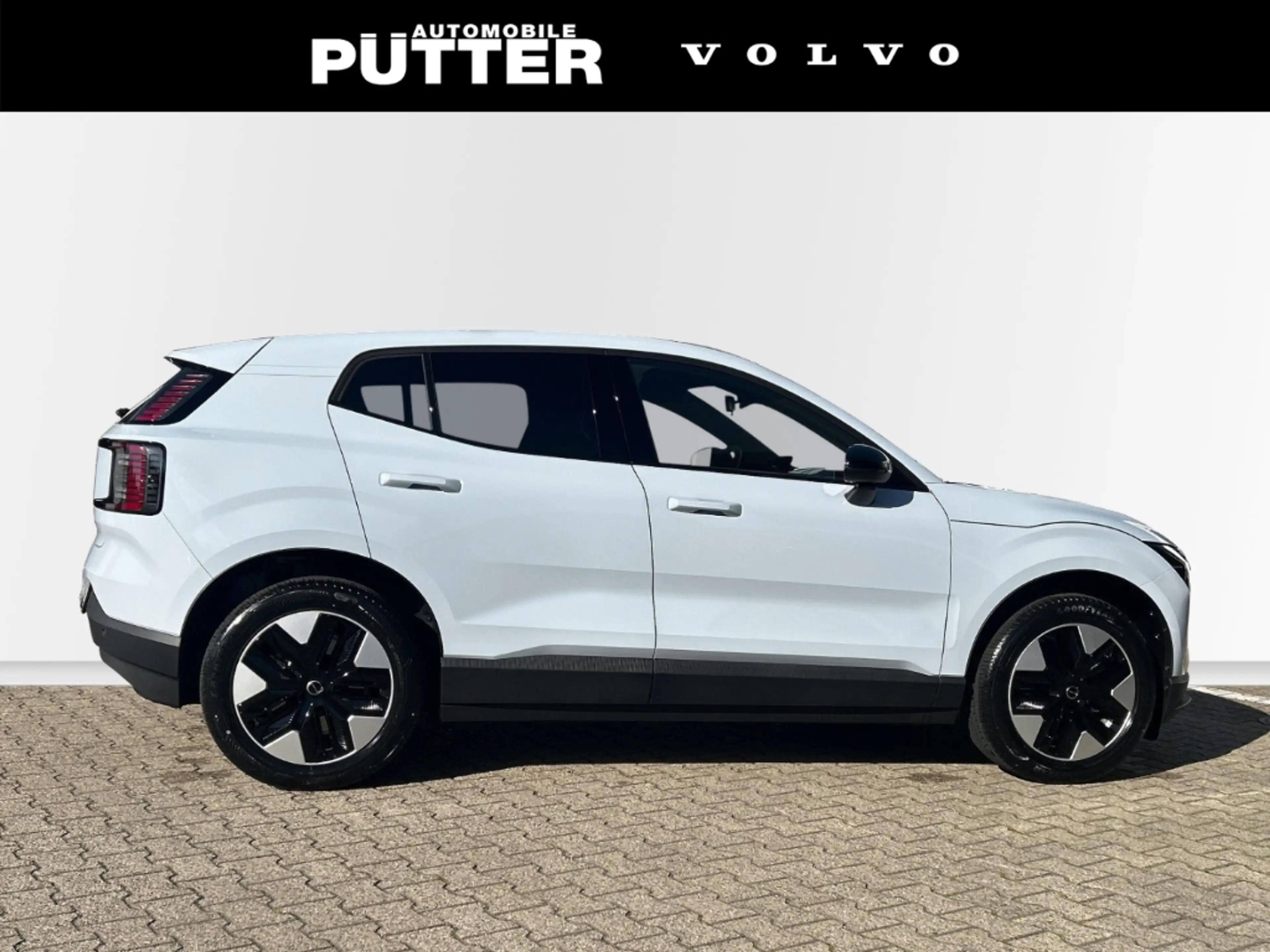 Volvo EX30 P5 Long Range Core 18'' SHZ ACC LED PDC DAB Rückfa — photo 6