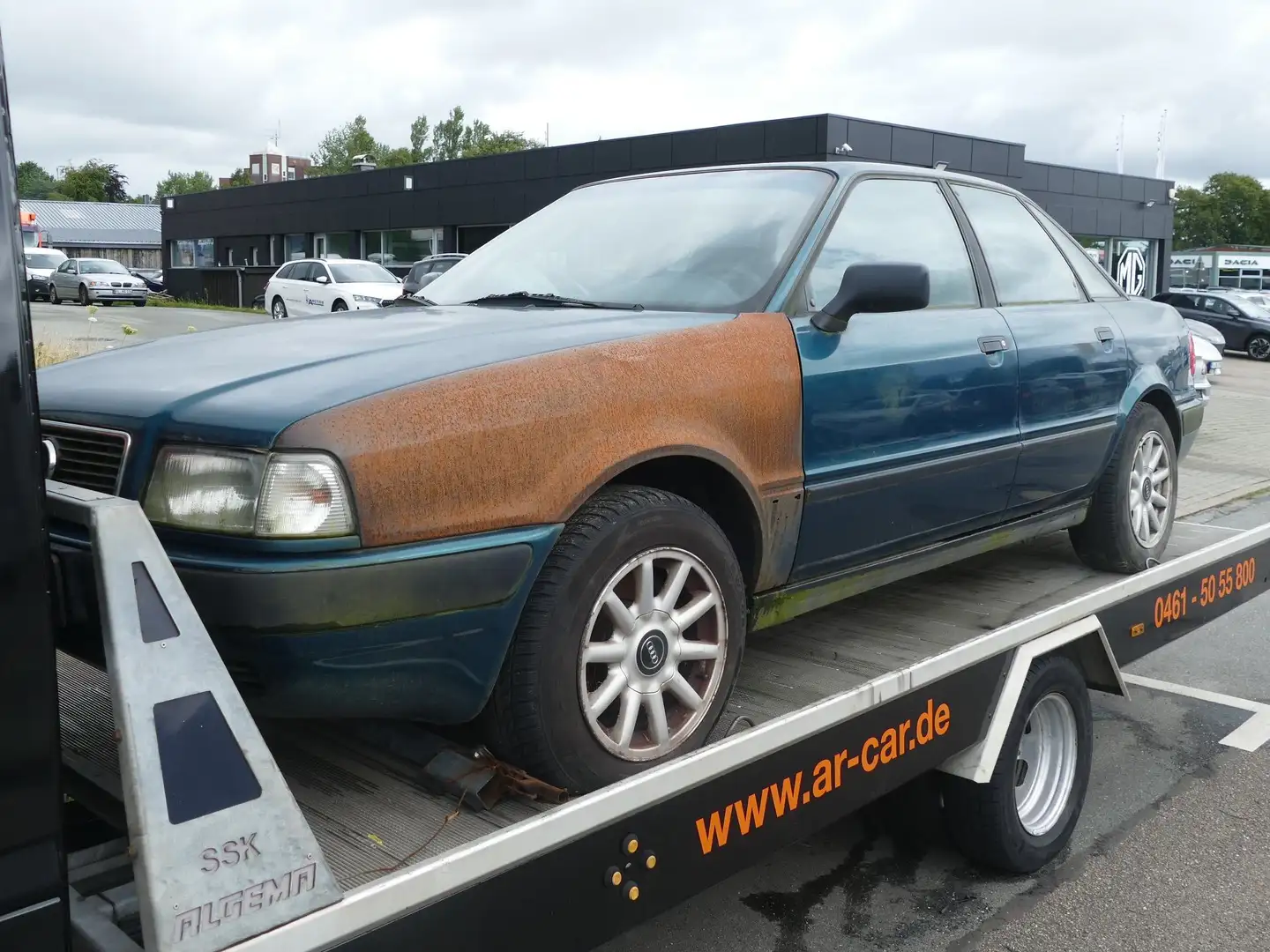 Audi 80 B4 2.0 Limousine Schiebedach HU/AU 09/2023 Leichmt zelena - 1