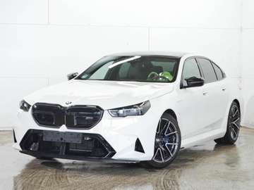 Limousine ab 1,99% eff. / Panorama B&W HiFi Drivin