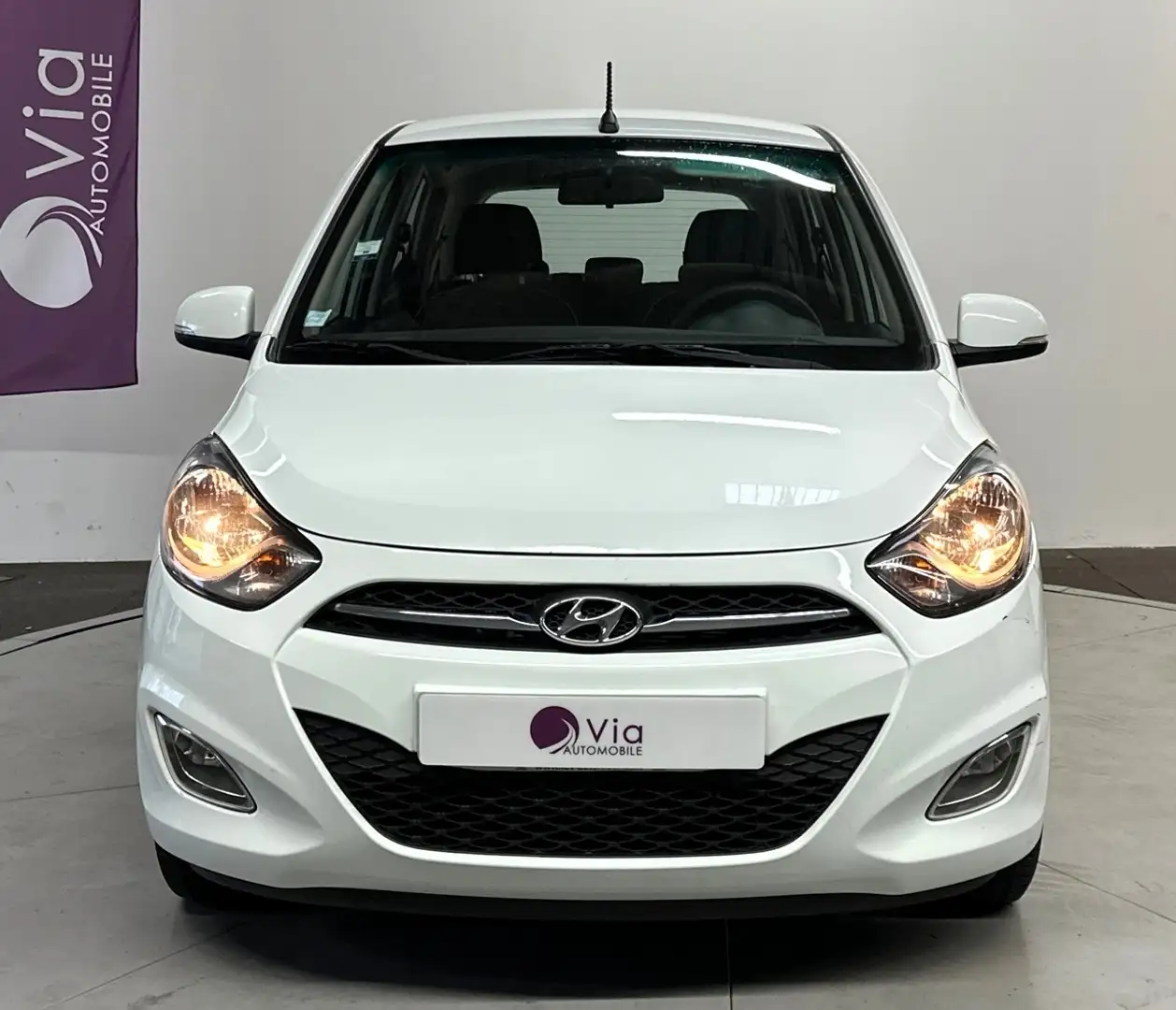 Hyundai i10 1.2 Pack Sensation A Blanc - 2