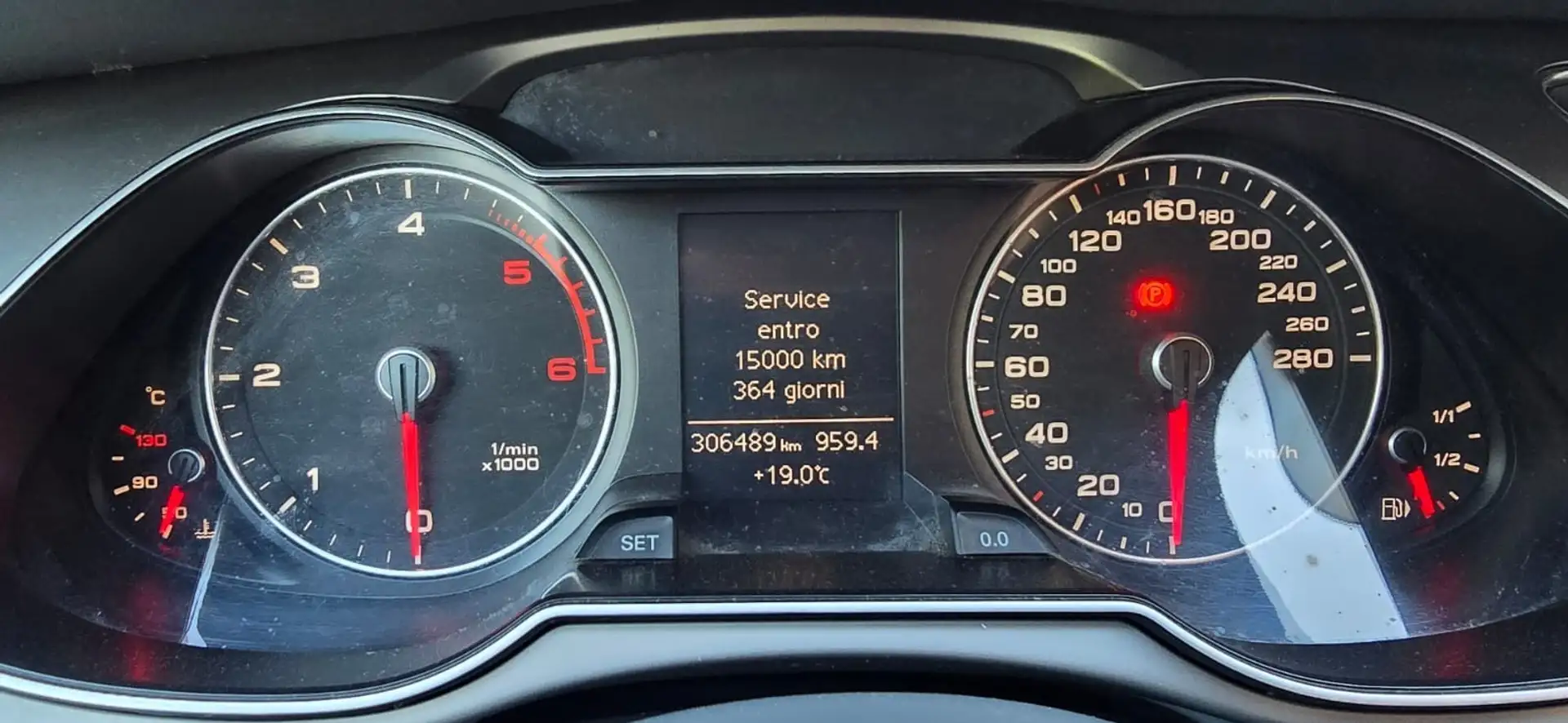 Audi A4 Avant 2.0 tdi Business 143cv - 2