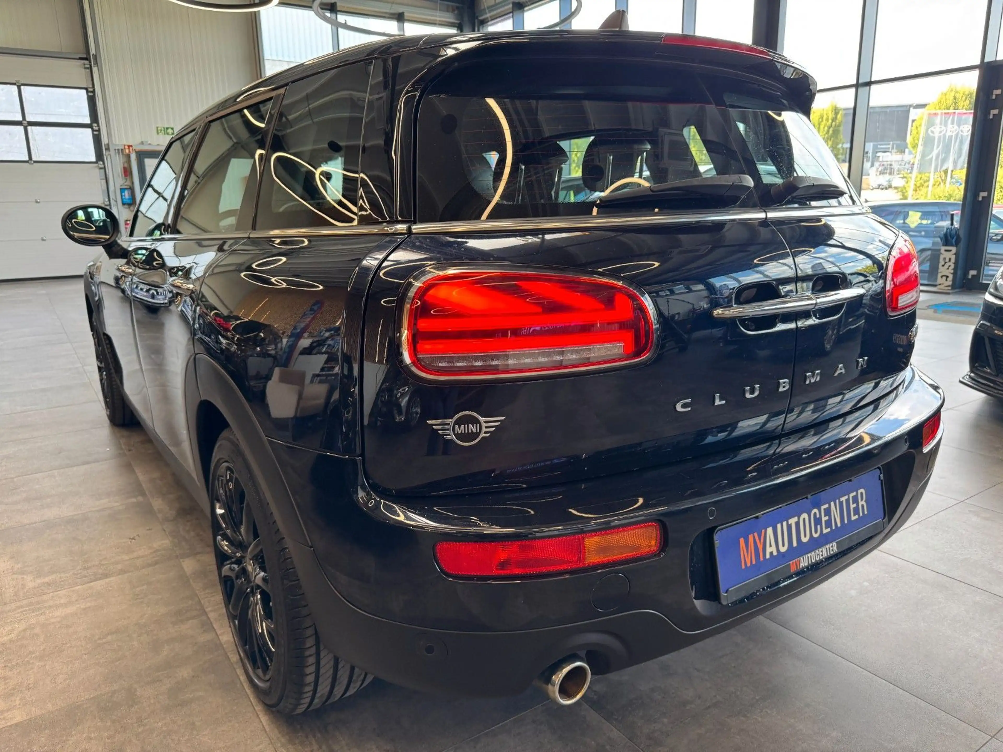 MINI Cooper Clubman Cooper *KEYLESS*HARMANN-SOUND*KLIMA*TEMPO*NAV* — photo 3