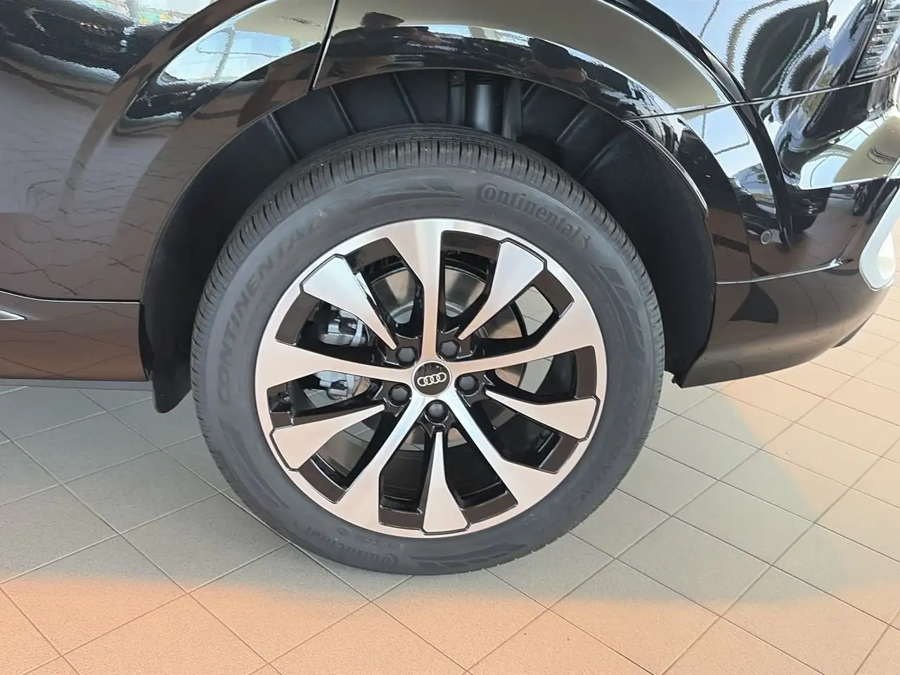Audi Q3 photo Audi Q3