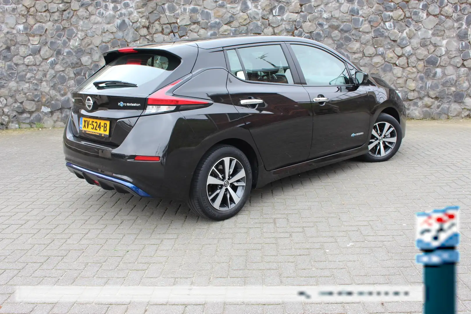 Nissan Leaf Acenta 40 kWh €2.000 subsidie mogelijk DAB snellad Zwart - 2