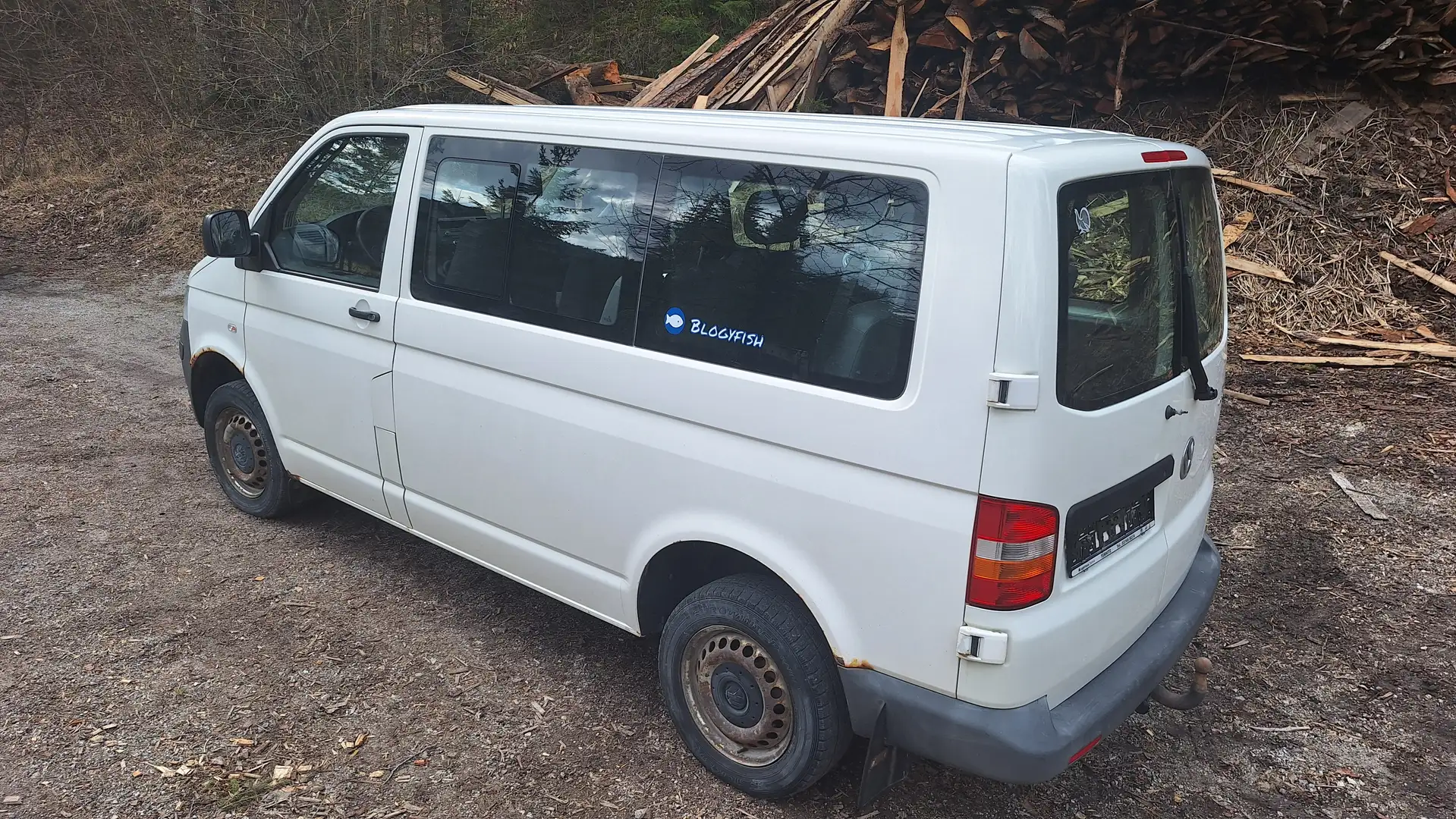 Volkswagen T5 Caravelle Caravelle Trend. 2,5 TDI 4motion D-PF Trendline Weiß - 2