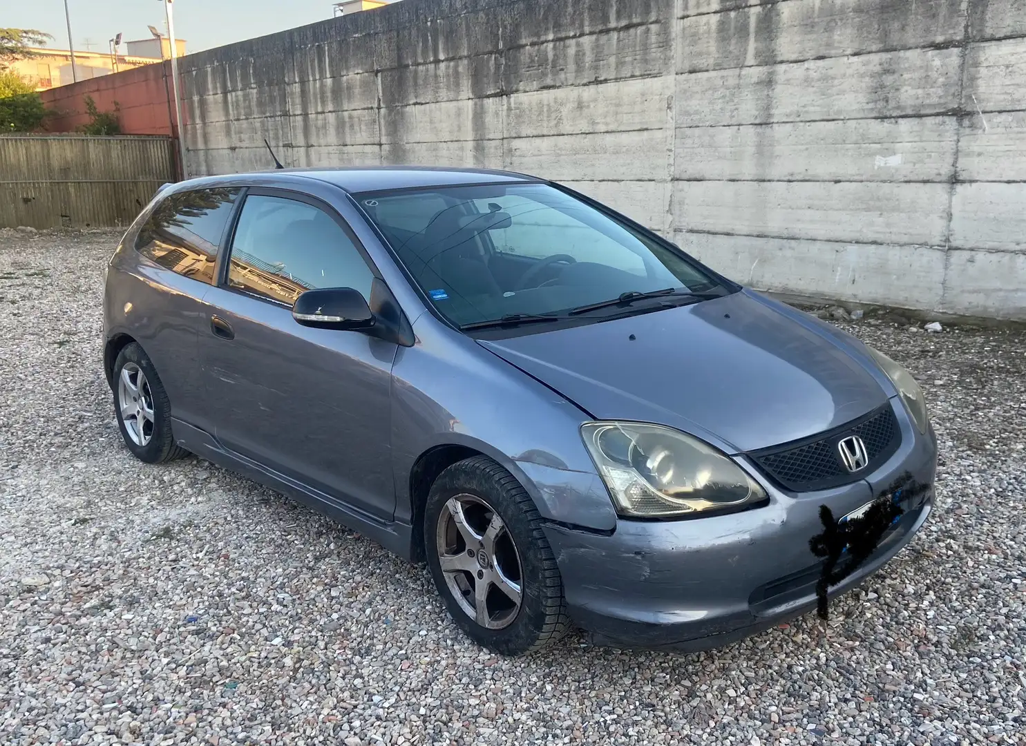 Honda Civic 1.4 16V 90CV ottimo motore, soli 7.000 km/anno - 1