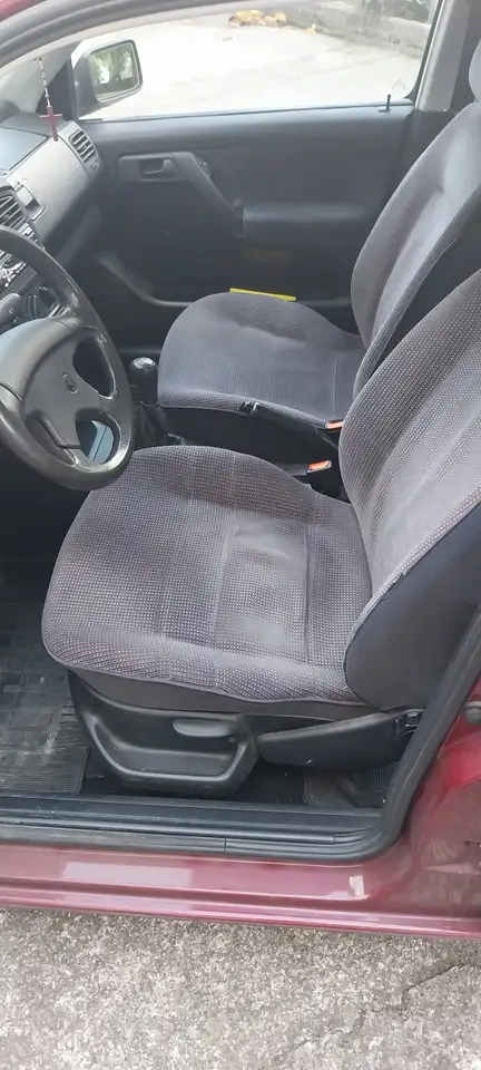 Volkswagen Golf 5p 1.6 GL 101cv, foto 5