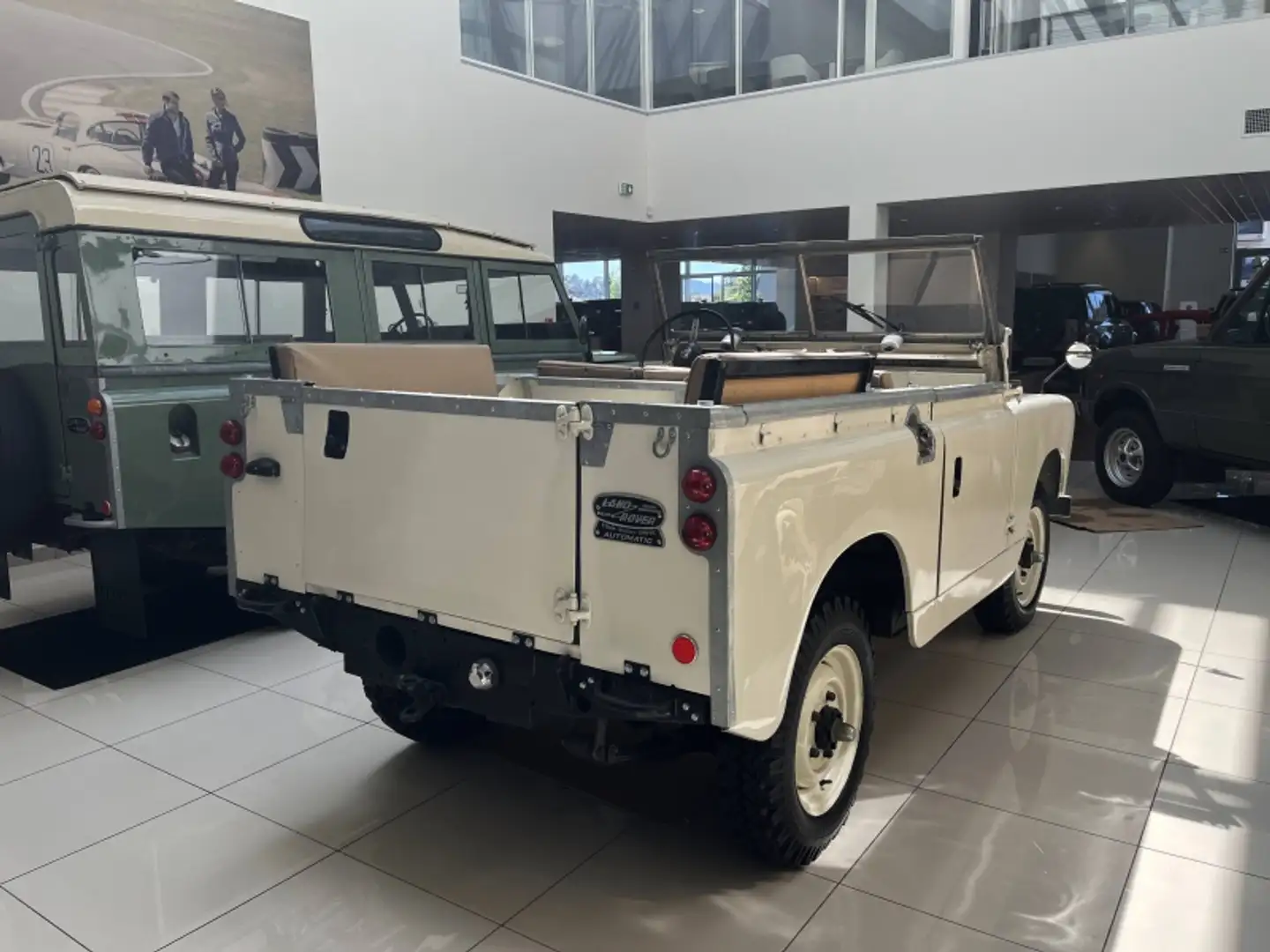 Land Rover Defender HT 90 2.4L TD E Blanc - 2