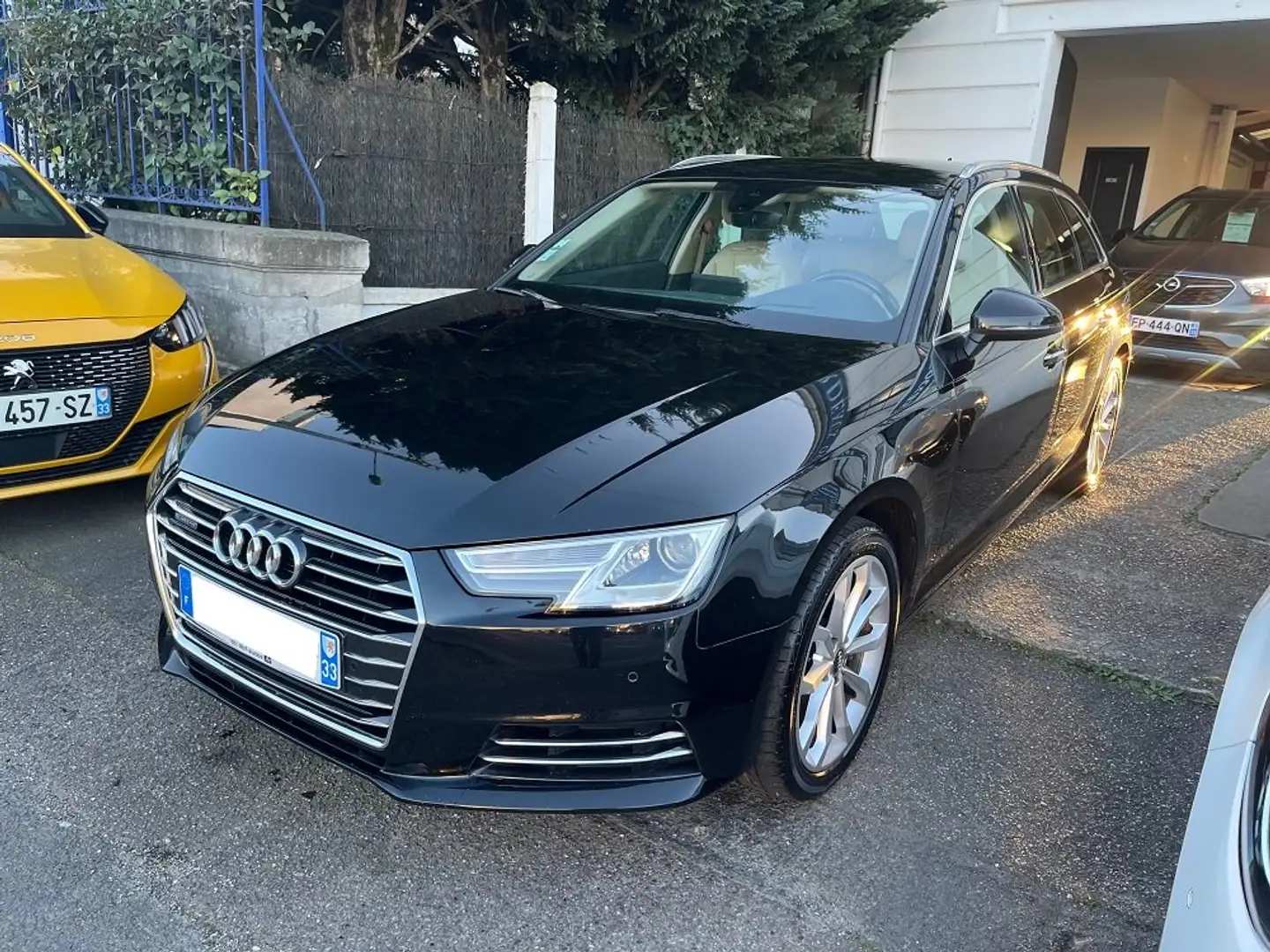 Audi A4 A4 AVANT 2.0 TDI 190 Design Luxe Quattro - 1