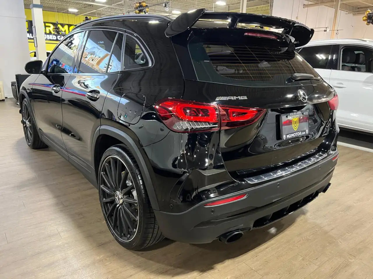 Mercedes-Benz GLA снимка Mercedes-Benz GLA
