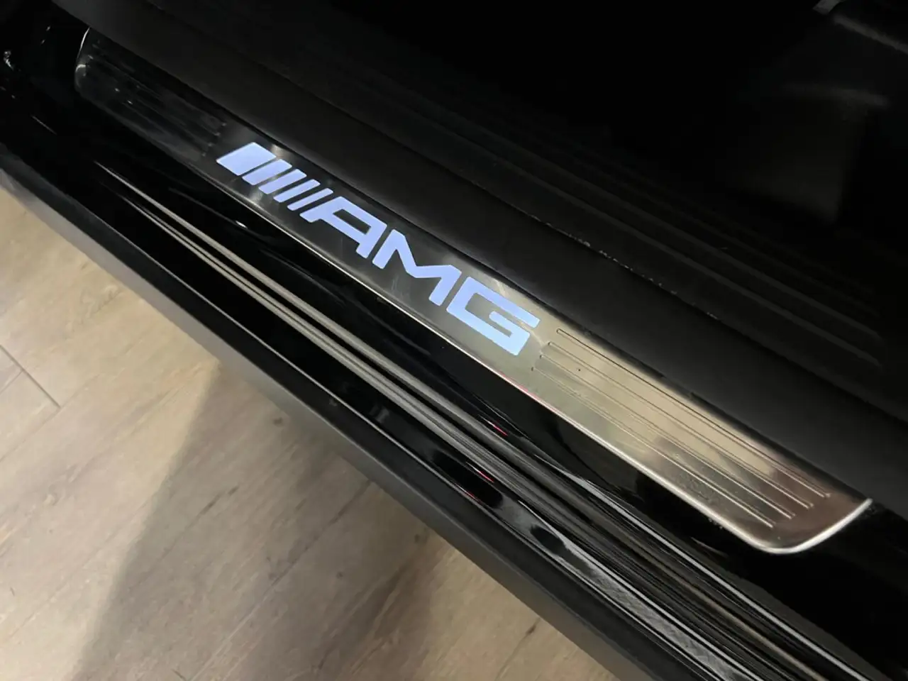 Mercedes-Benz GLA снимка Mercedes-Benz GLA