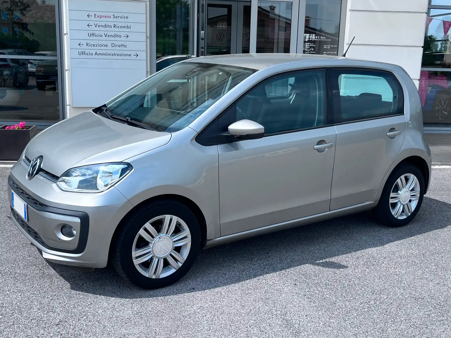 Volkswagen up! up! 5p 1.0 High 75cv asg Сірий - 2