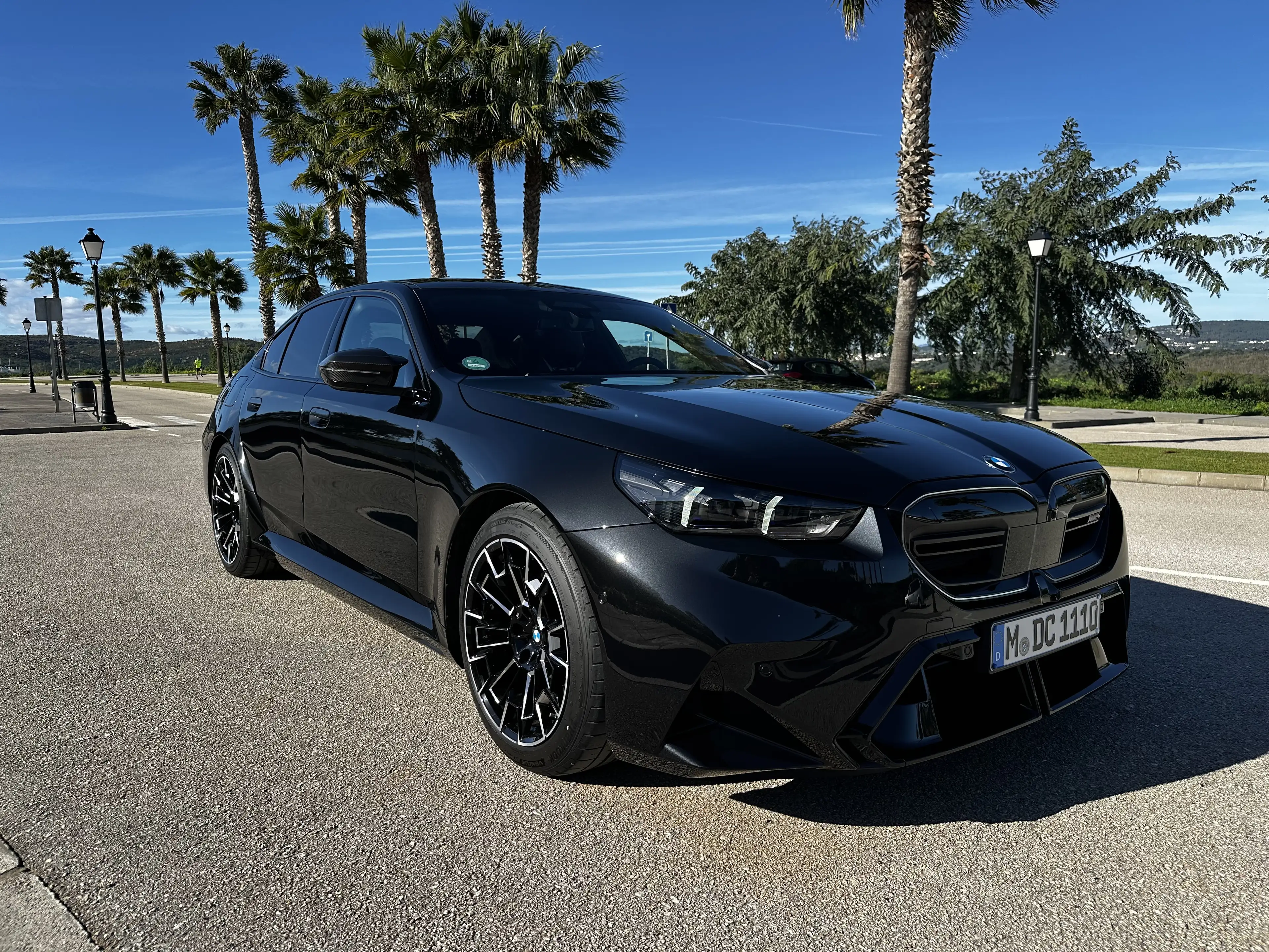 BMW M5 Full Specs/Carbon Package/Wie Neu