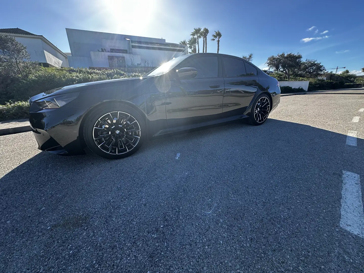 BMW M5 Full Specs/Carbon Package/Wie Neu Zwart - 2