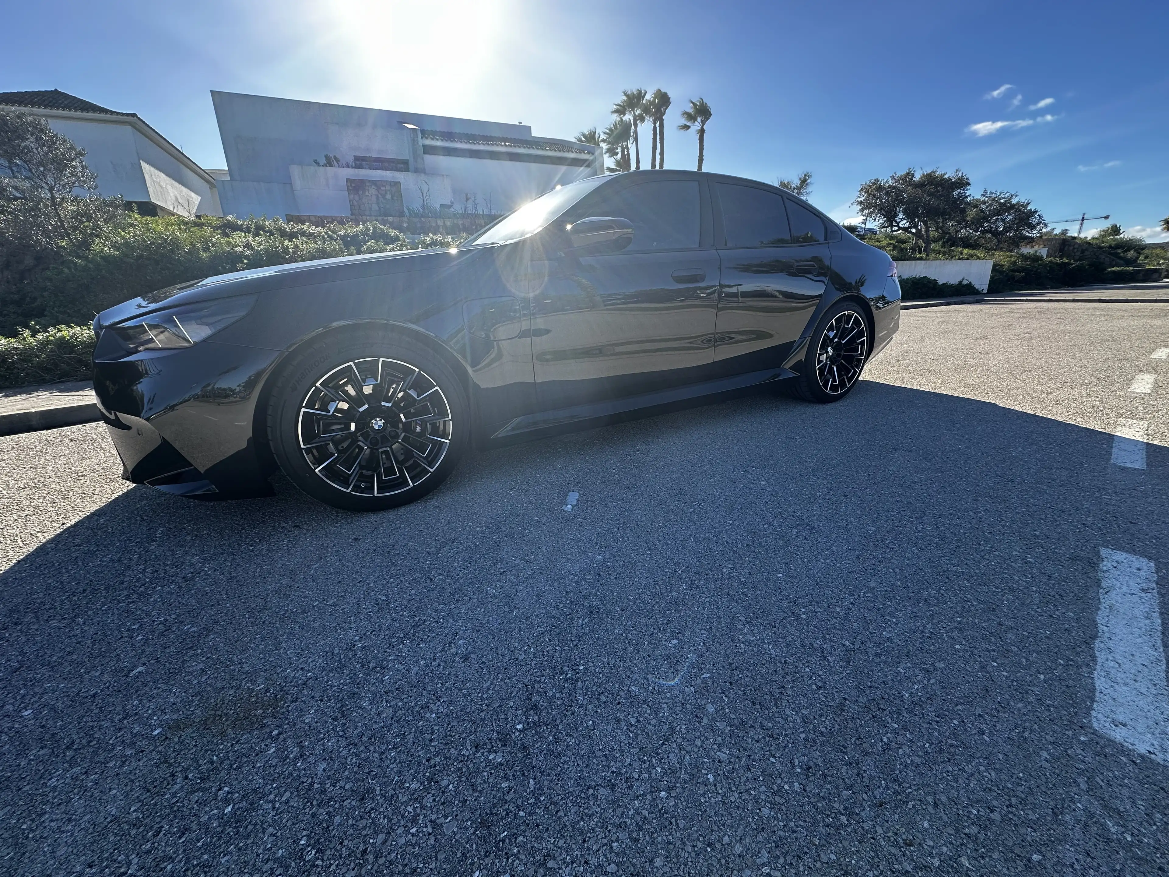BMW M5 Full Specs/Carbon Package/Wie Neu — photo 2