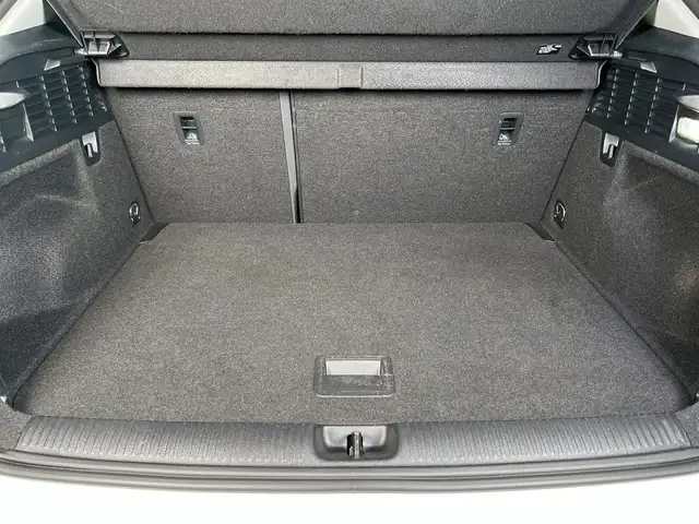 Audi Q2 view 14