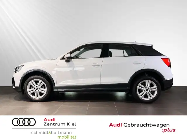 Audi Q2 view 3