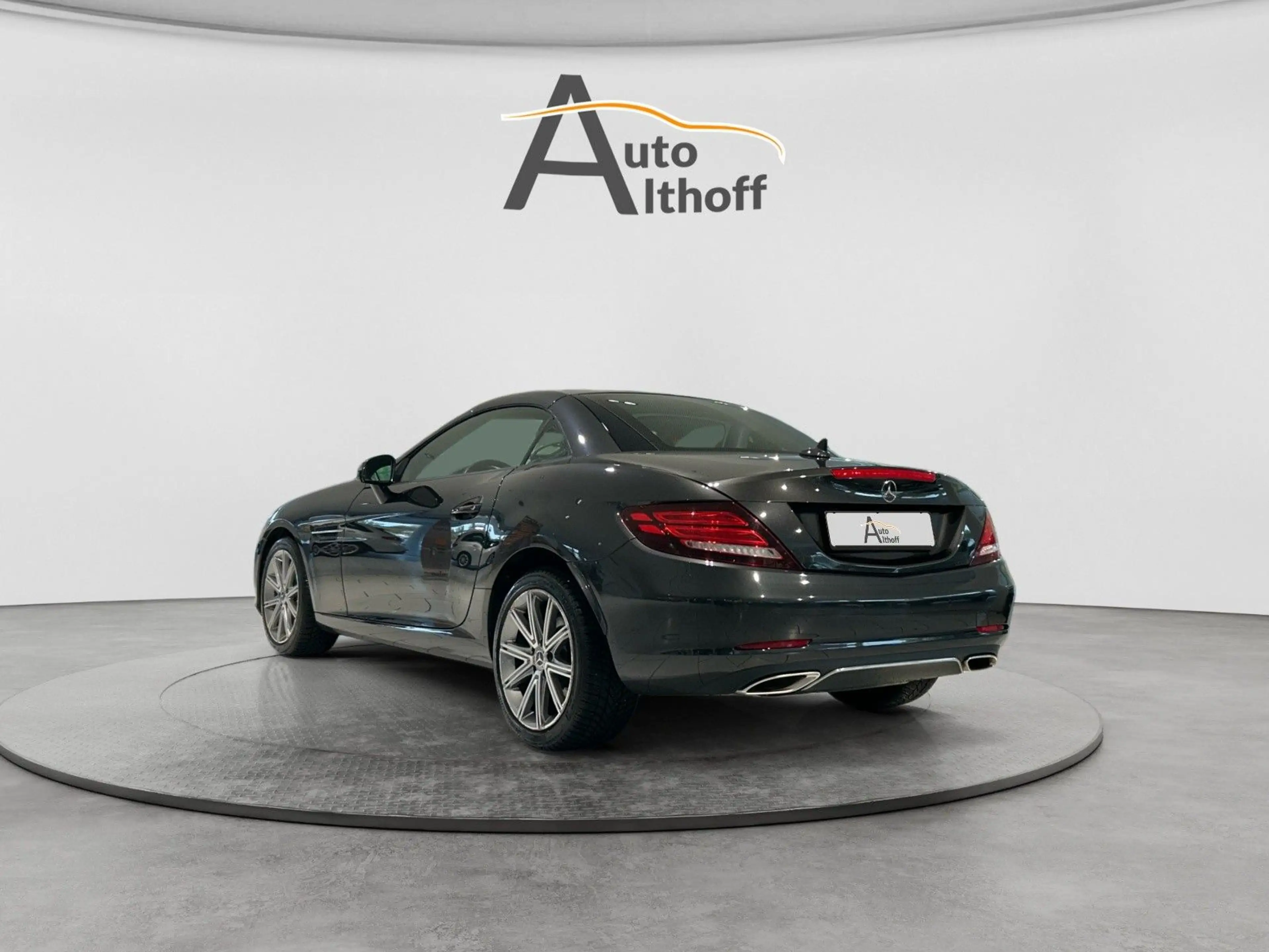 Mercedes-Benz SLC 300 Roadster Aut. SHZ PARK LEDER SCHECKHEFT — photo 5