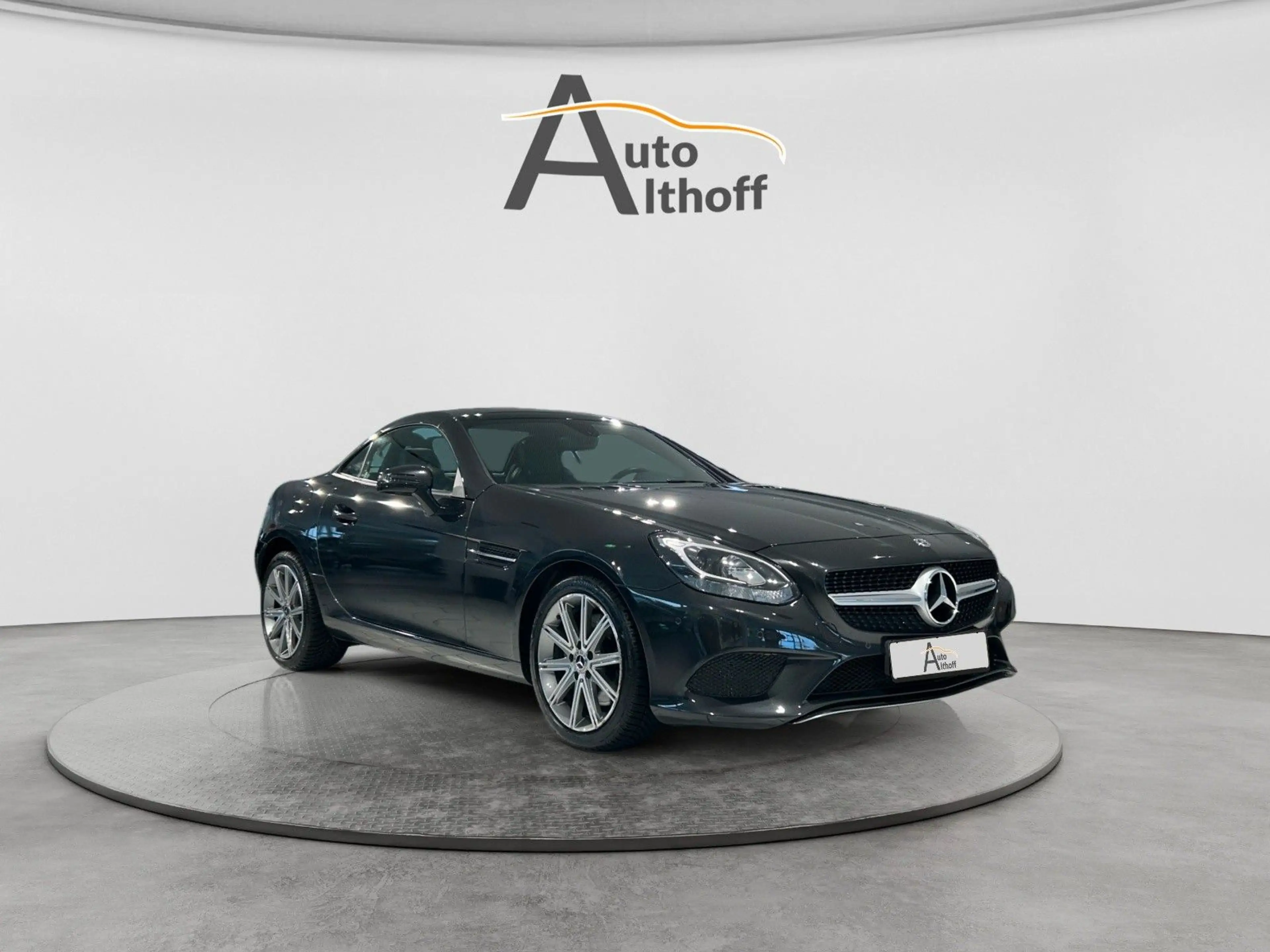Mercedes-Benz SLC 300 Roadster Aut. SHZ PARK LEDER SCHECKHEFT