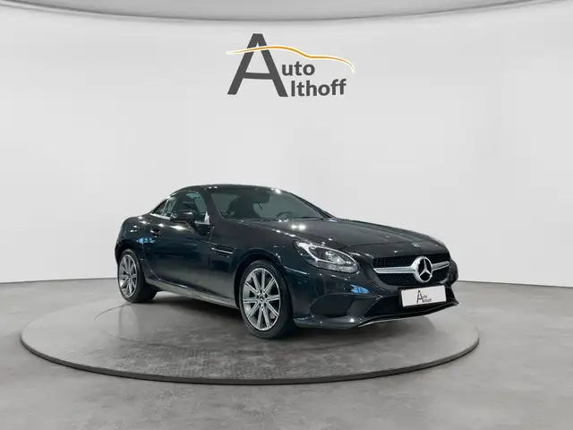 Mercedes-Benz SLC 300 Roadster Aut. SHZ PARK LEDER SCHECKHEFT