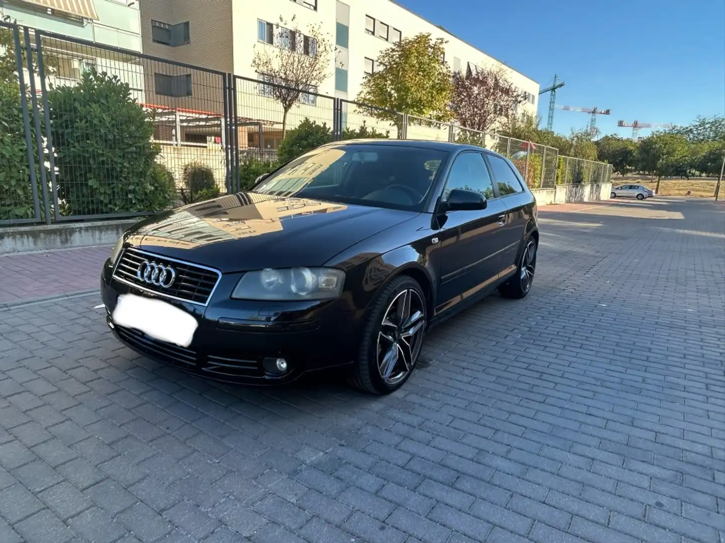 Audi A3 2.0TDI Ambiente Negro - 2