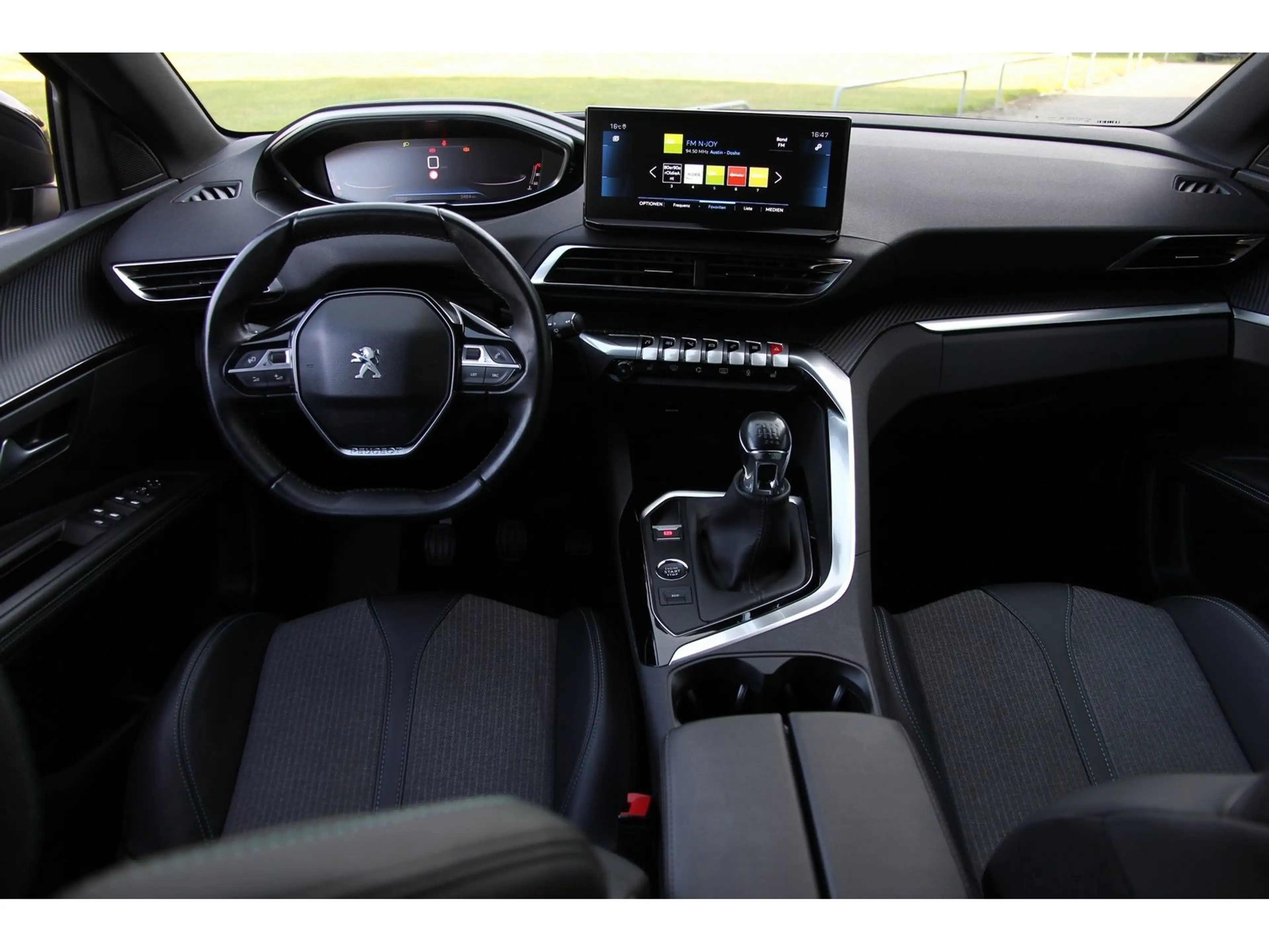 Peugeot 3008 Allure P. 130 Navi SHZ EPHvh Kamera GJR ACC — photo 15