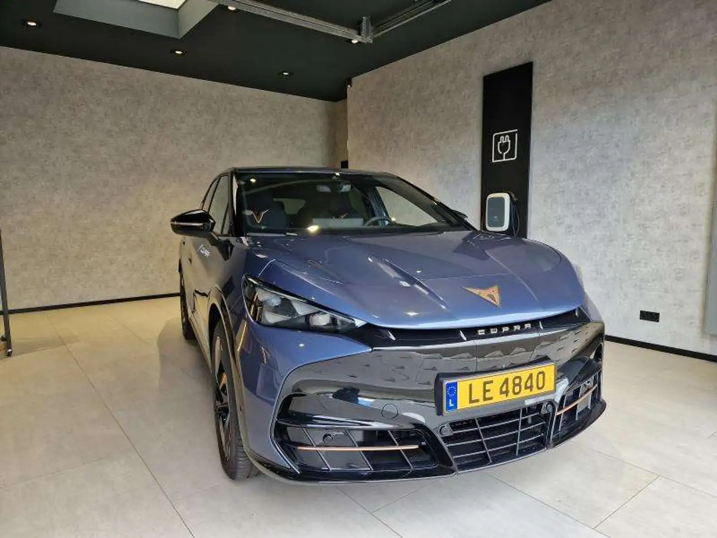 CUPRA Tavascan VZ Albastru - 1