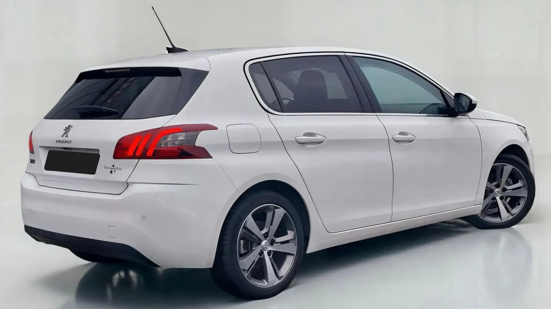 Peugeot 308 1.2 110ch S&S BVM6 Active Business (5 CV) 2019 %2B 61000KM Blanc - 2