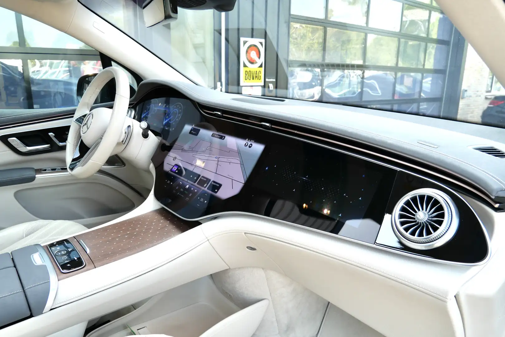 Mercedes-Benz EQS SUV 450+ AMG Line 118 kWh | Hyperscreen | Massage | 4W Schwarz - 2