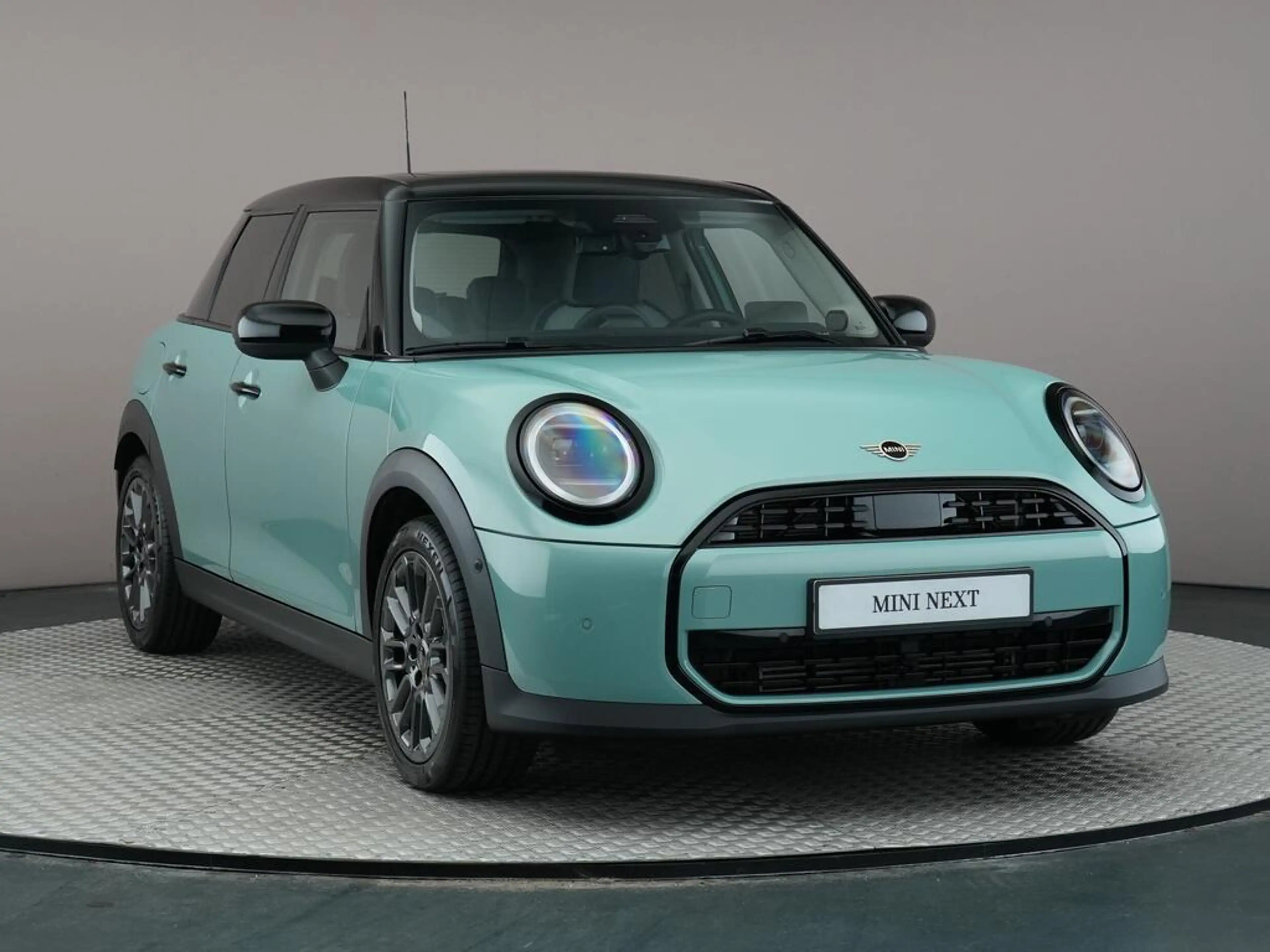 MINI Cooper C 5-deurs Classic M — photo 3