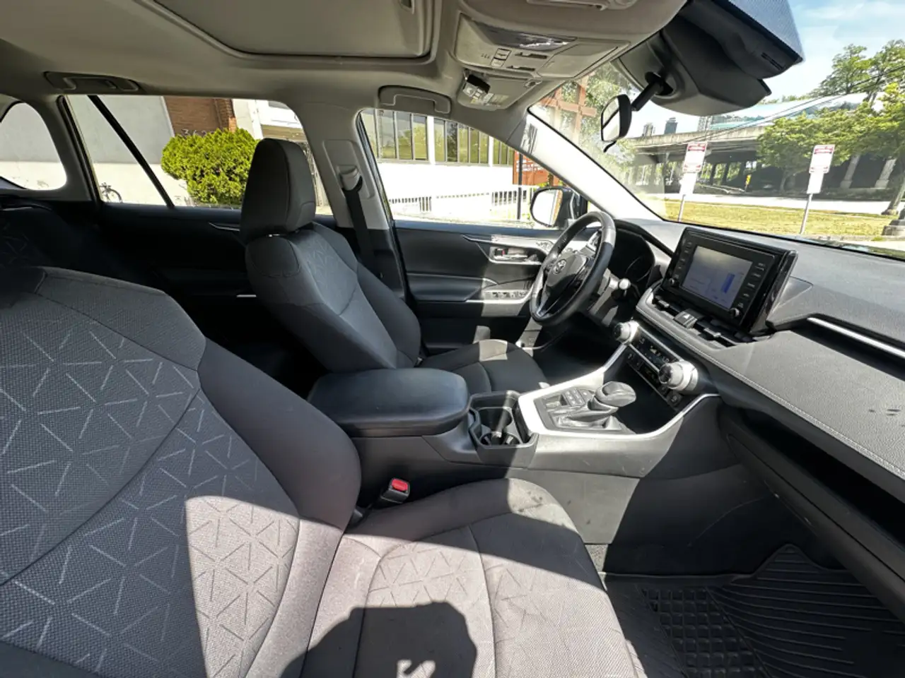 Toyota RAV 4 снимка Toyota RAV 4