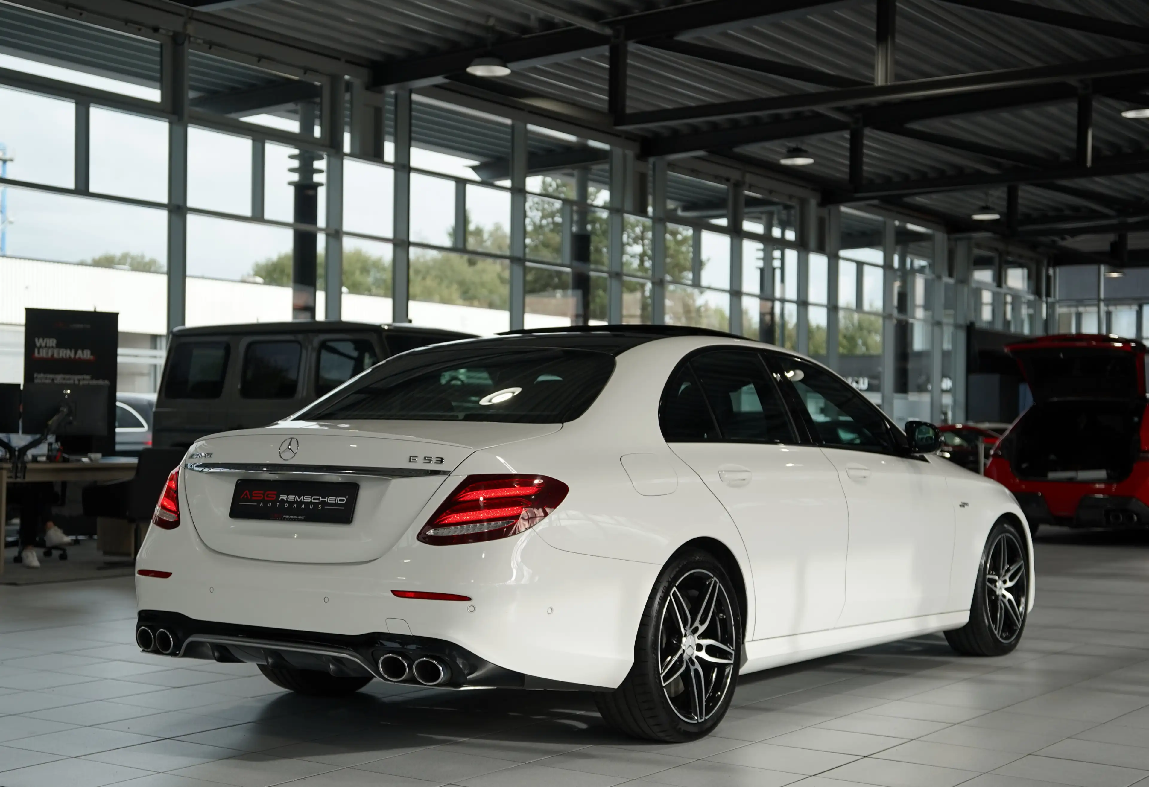 Mercedes-Benz E 53 AMG 4M+ Limousine *Pano *360° *Wide *MBEAM — photo 8