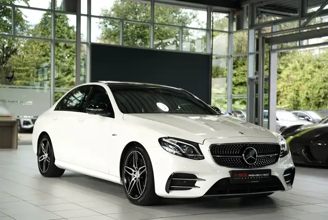 Mercedes-Benz E-Class view 6