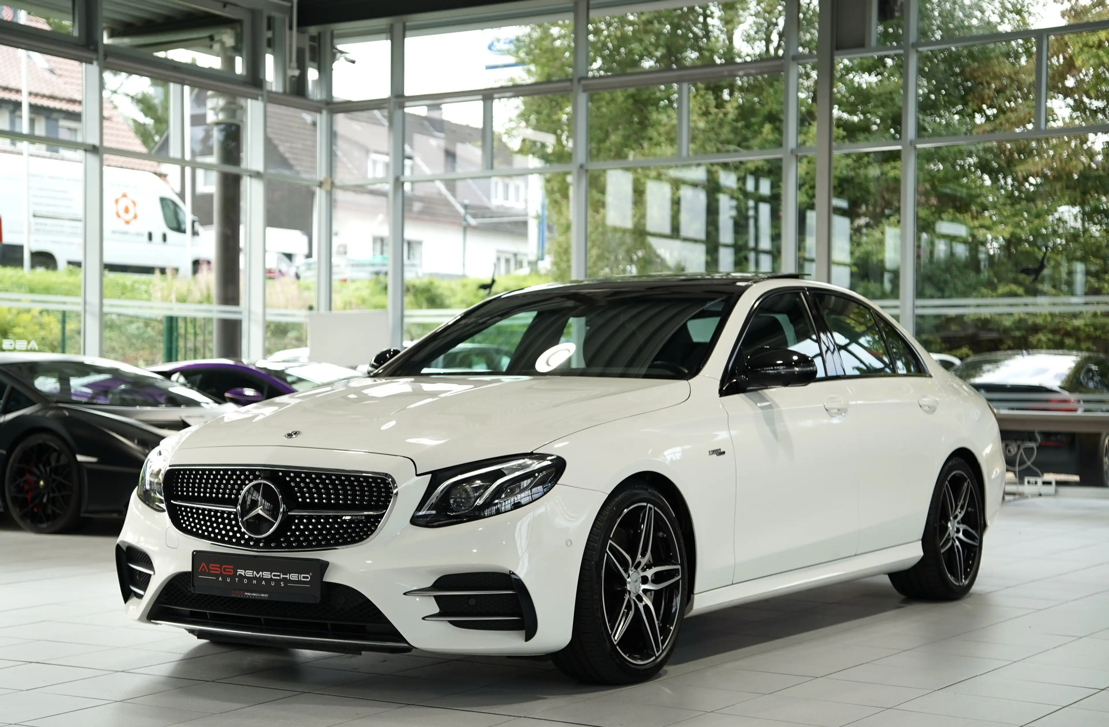 Mercedes-Benz E 53 AMG 4M+ Limousine *Pano *360° *Wide *MBEAM — photo 5