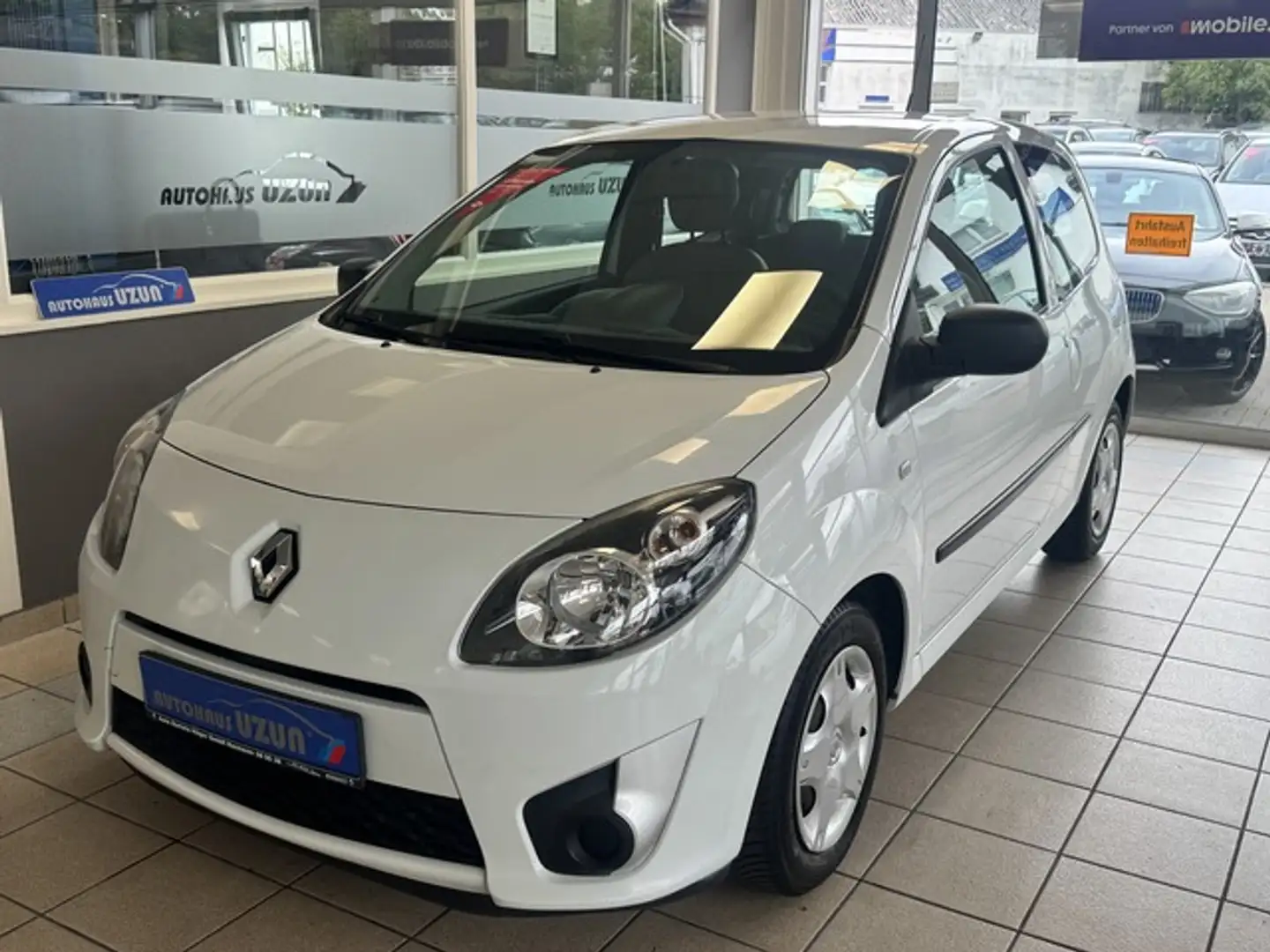 Renault Twingo Authentique 2. Hand Allwetterreifen Weiß - 1