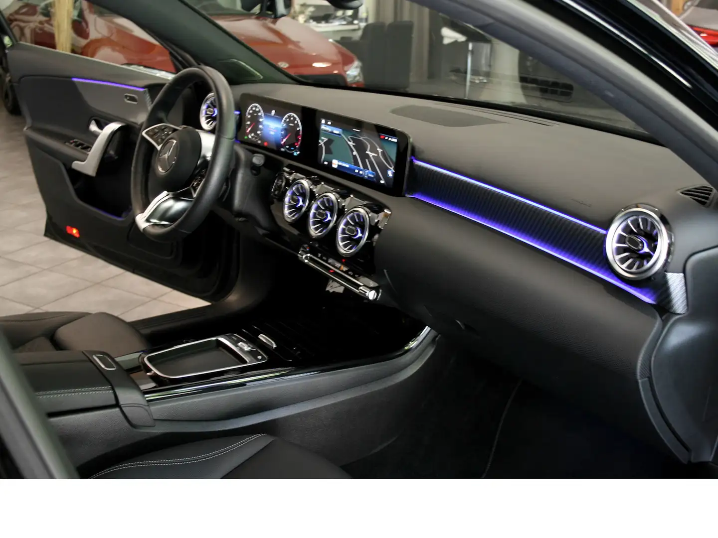 Mercedes-Benz A 180 Progres. Line Advanced Plus*Ambientebel. Negro - 2