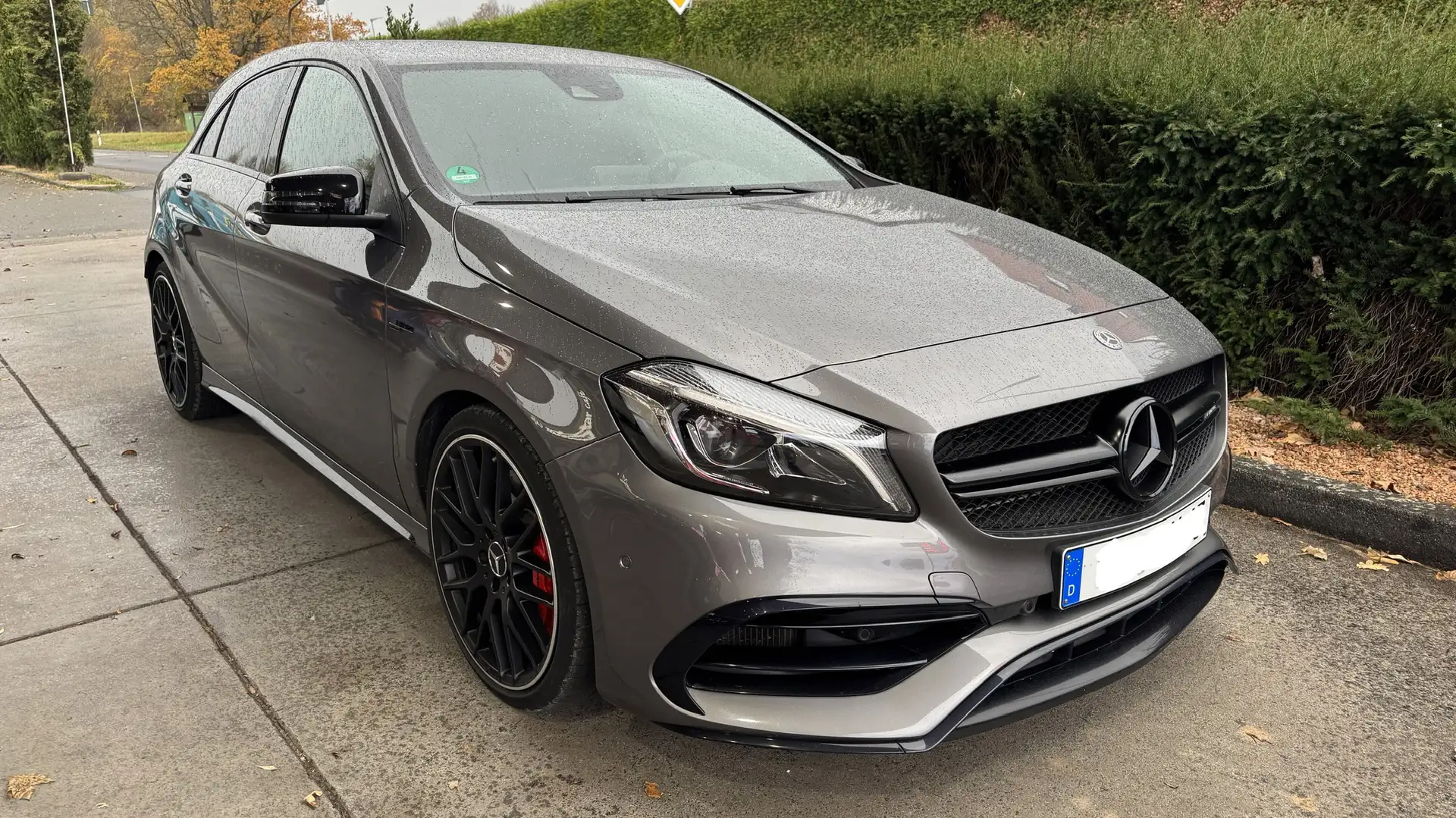 Mercedes-Benz A 45 AMG A 45 AMG 4Matic (176.052) Grau - 1