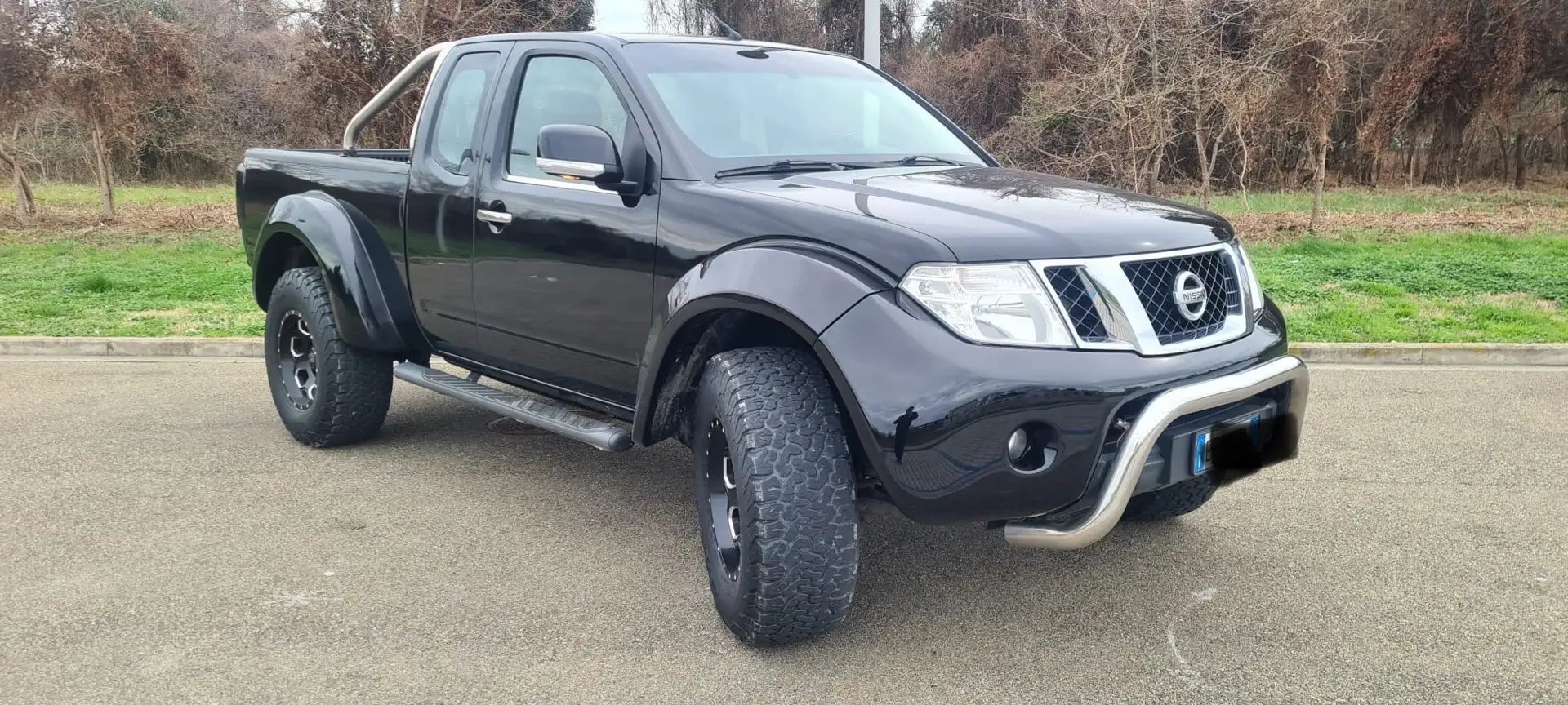 Nissan Navara 2.5 dci k.cab Sport Siyah - 1
