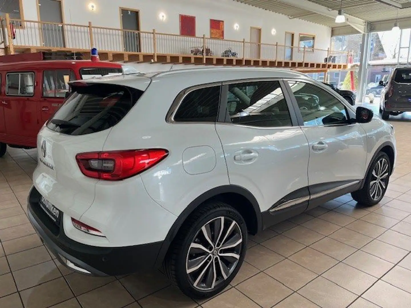 Renault Kadjar 1.3 TCE Bose Edition NAVI, CAM, ALU 19", LED, APP Fehér - 2