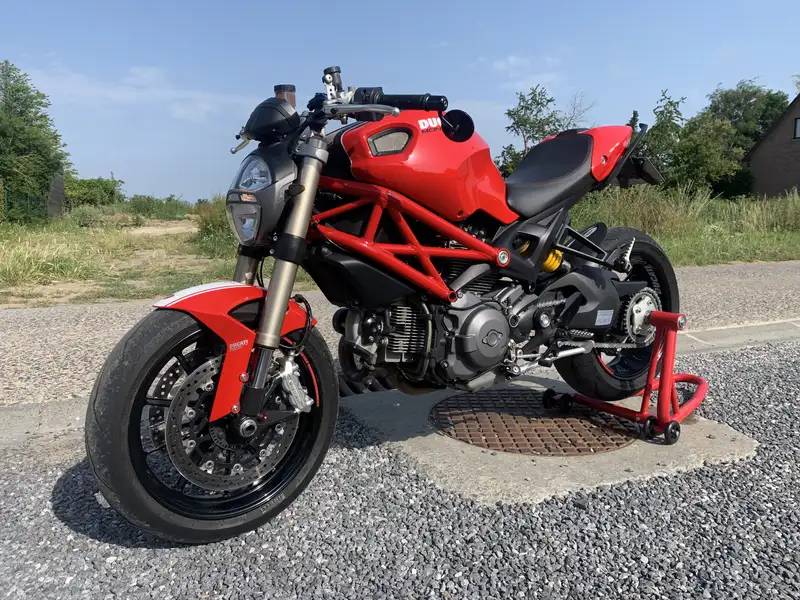 Ducati Monster 1100 - foto 5