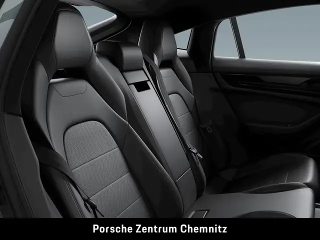Porsche Panamera view 6