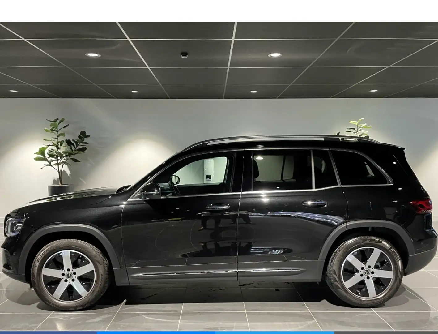 Mercedes-Benz GLB 180 ZO GOED ALS NIEUWE - 2