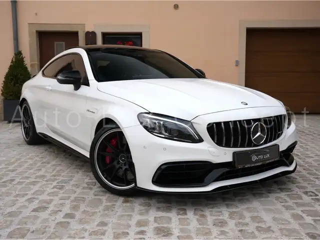Mercedes-Benz C 63 Amg view 2