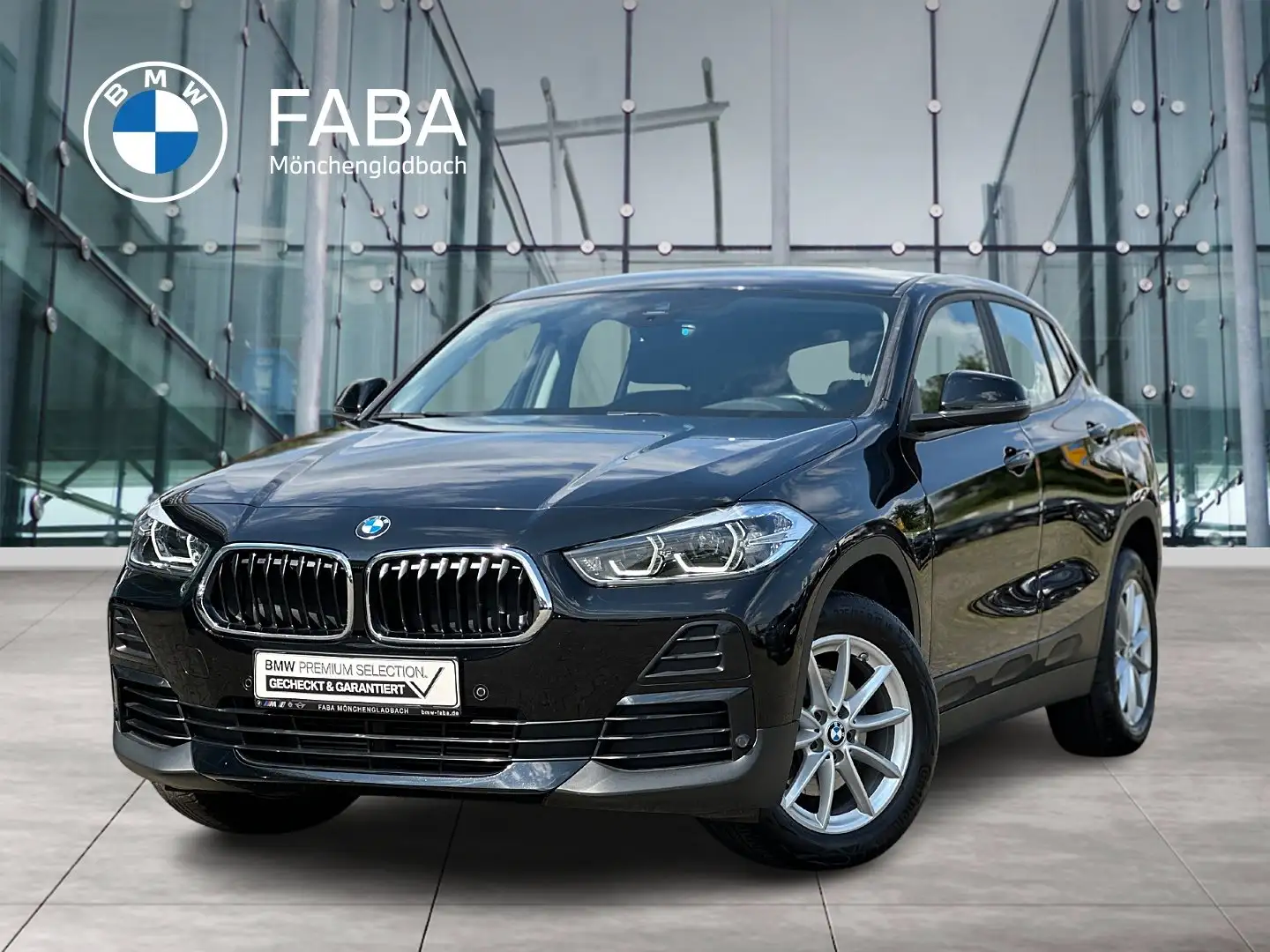 BMW X2 sDrive18i Advantage DAB LED Navi Tempomat Schwarz - 1